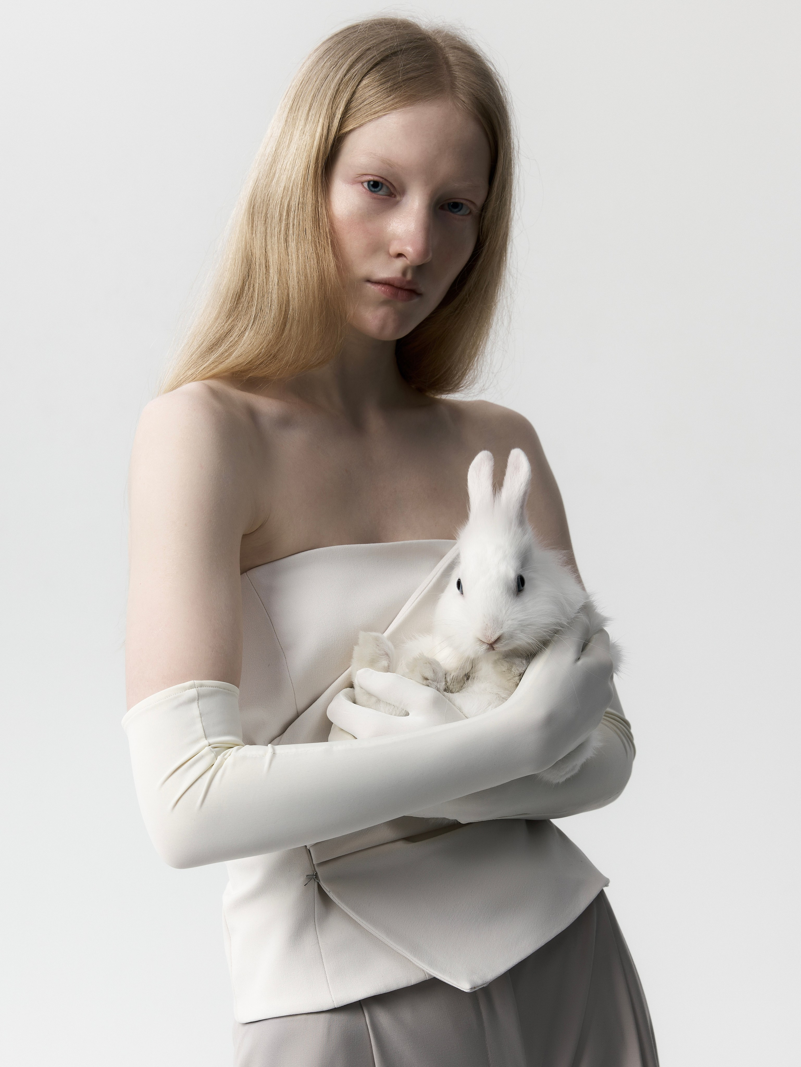 N10 MODEL MANAGEMENT