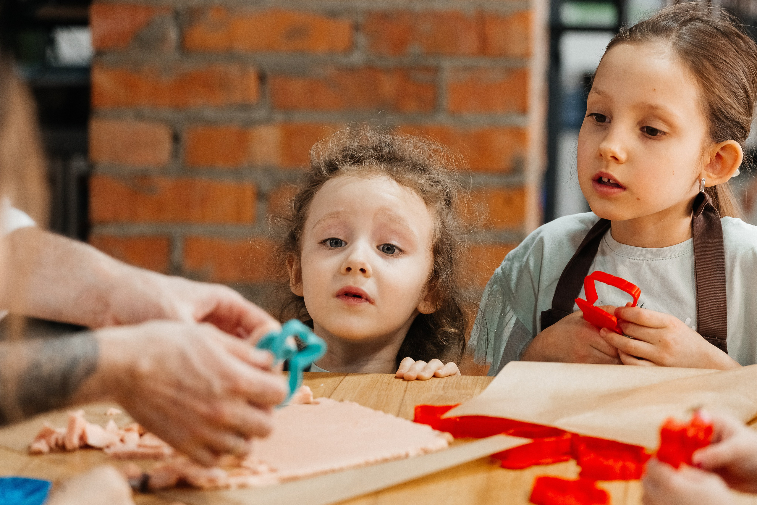 Детский мастер-класс в «АРТиШОК». Фотограф Кемерово | Сергей