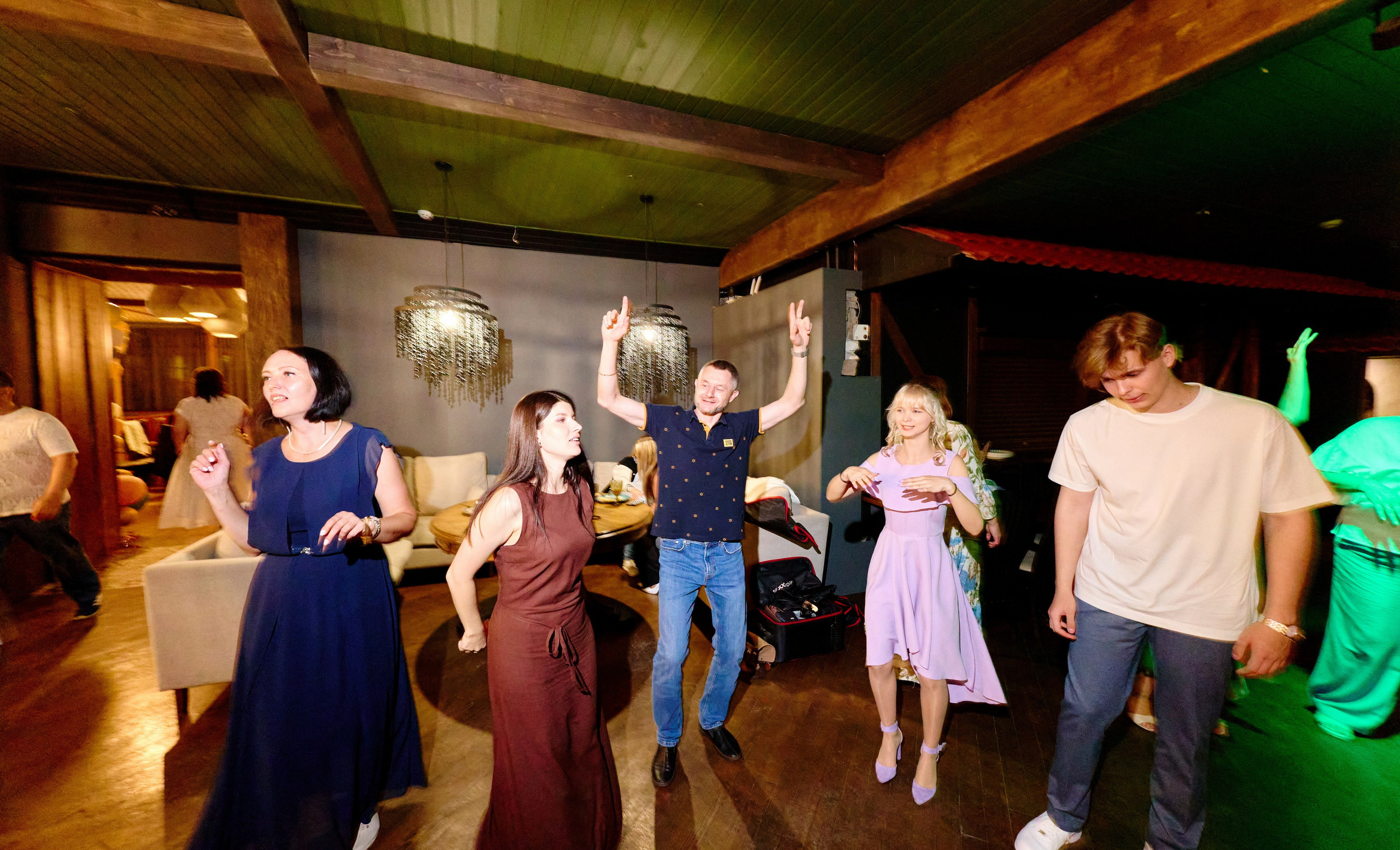 Выпускной 35 Сош. Фотограф Выпускные альбомы Таганрог Сергей Коробченко