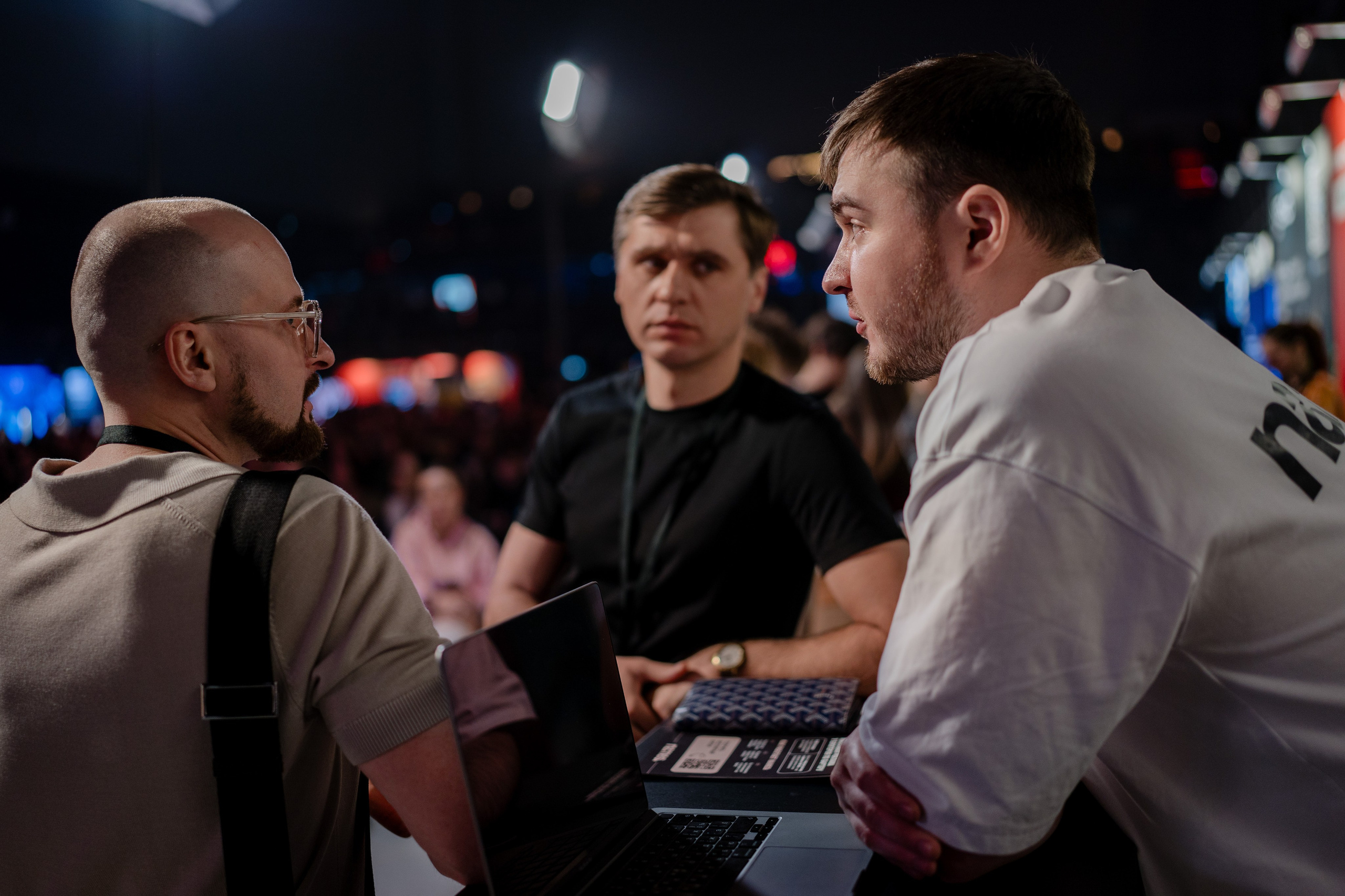 Конференция ОСНОВАТЕЛИ ЛАЙФ в MTS LIVE HALL. Репортажный фотограф в Москве Саша Дружинина