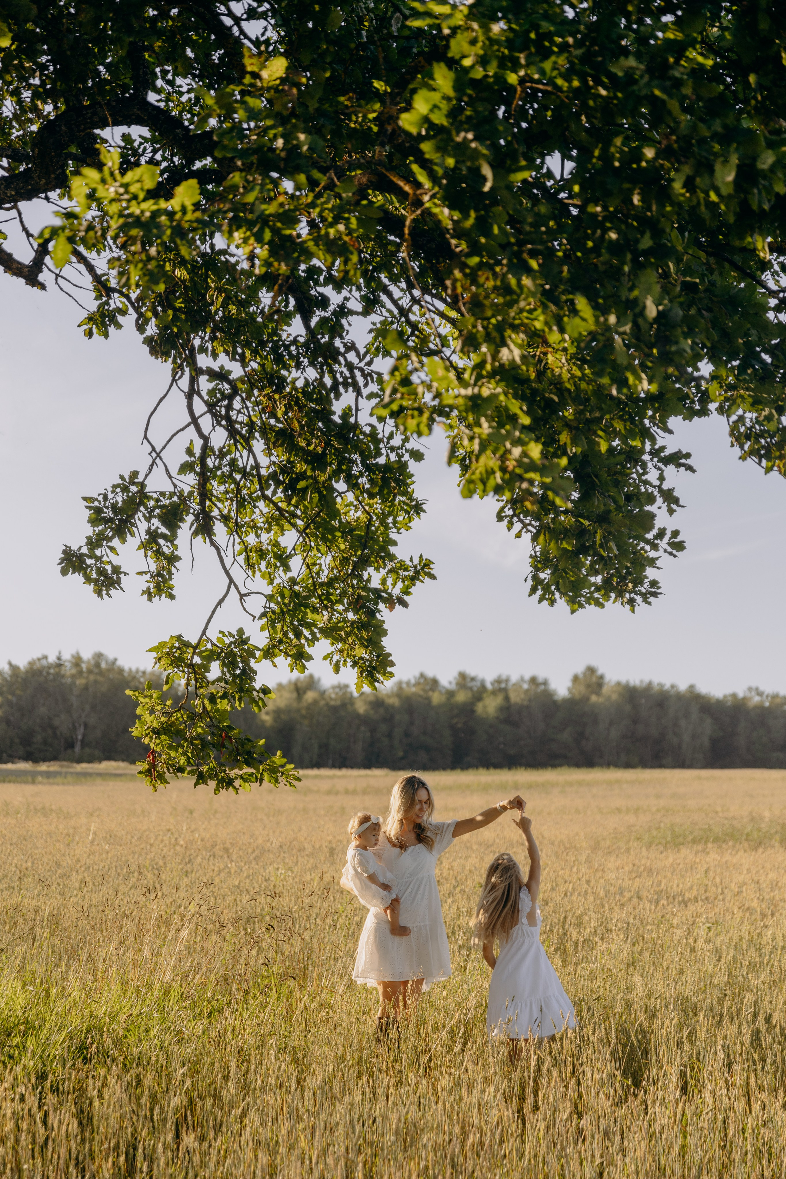 Ульяна, Мира и Амелия. Семейный фотограф Земскова Евгения
