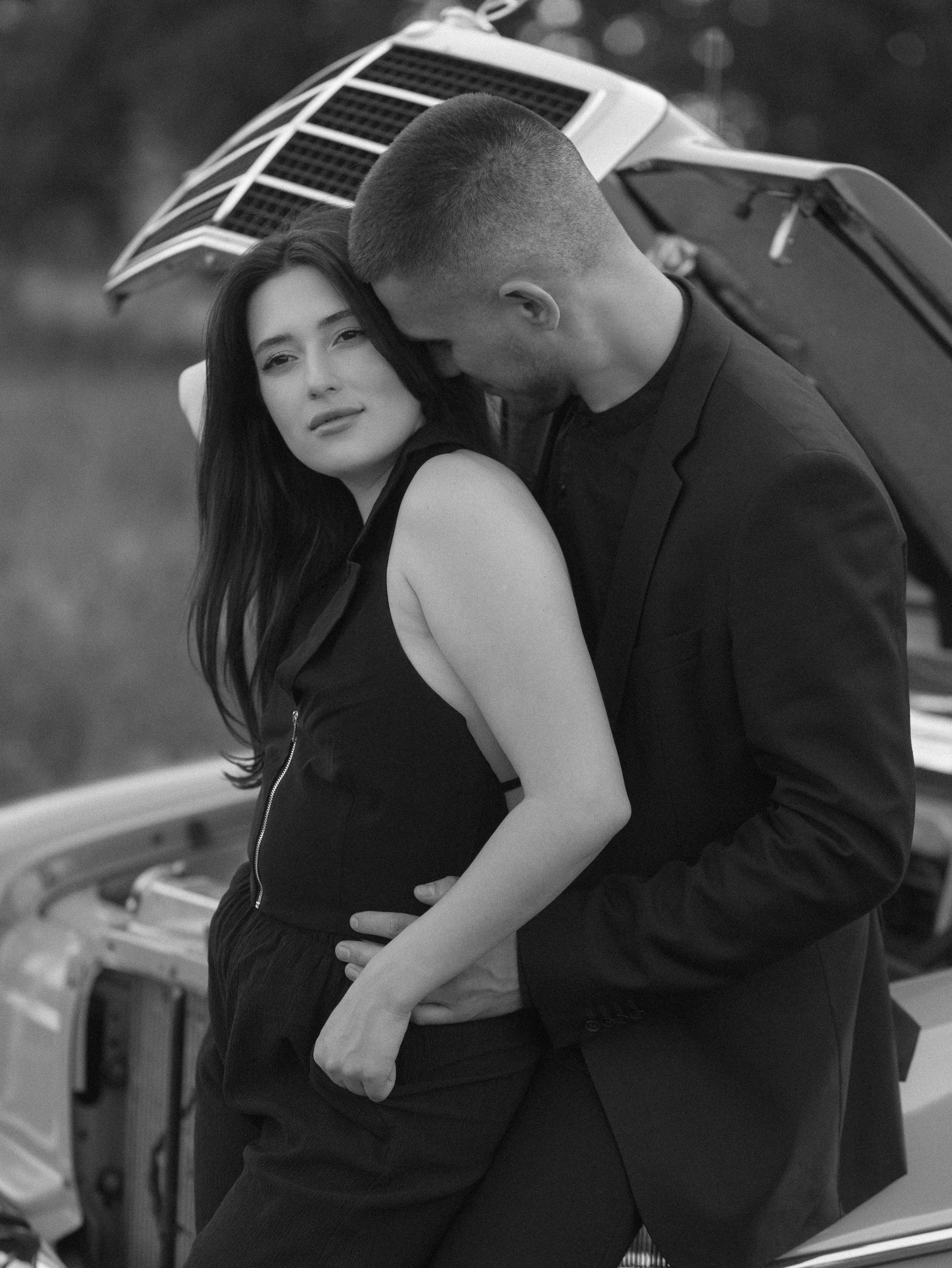 ТАНЯ И БУЛАТ, РЕТРО МАШИНА. Свадебный и индивидуальный фотограф в Челябинске Евгения Негодяева