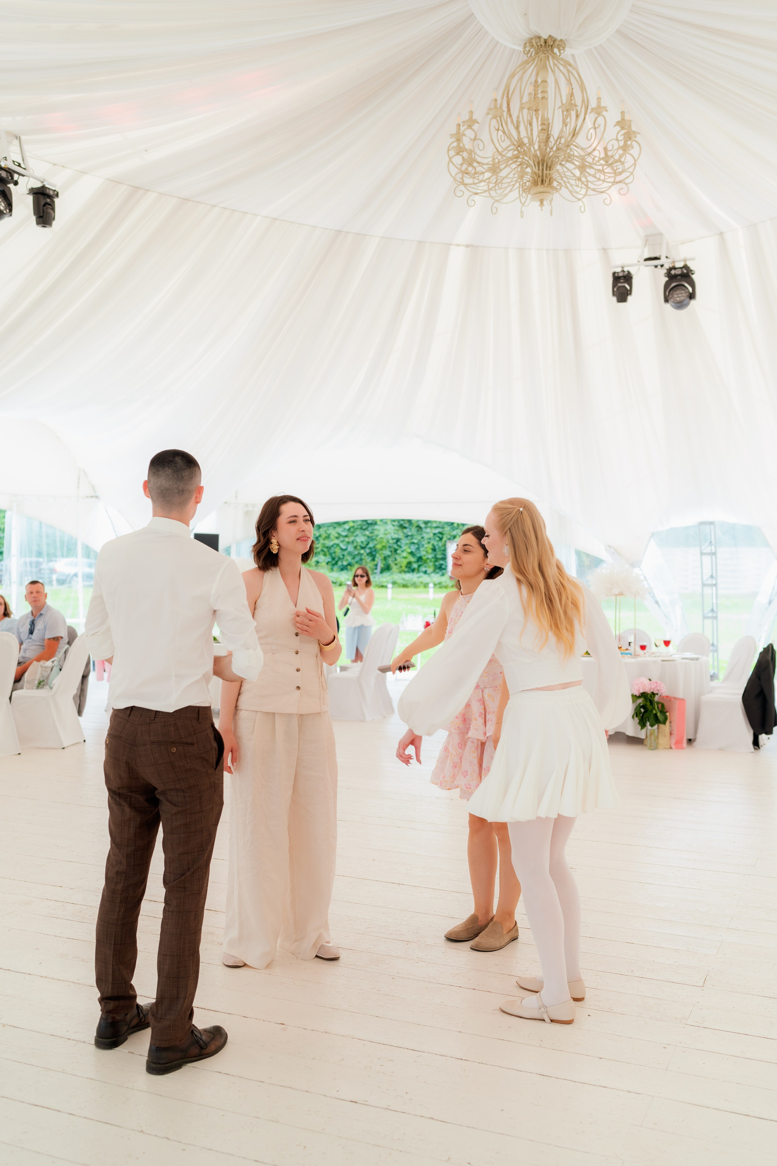 Денис и Надежда. Венчание + свадебный банкет. Свадебный фотограф Москва
