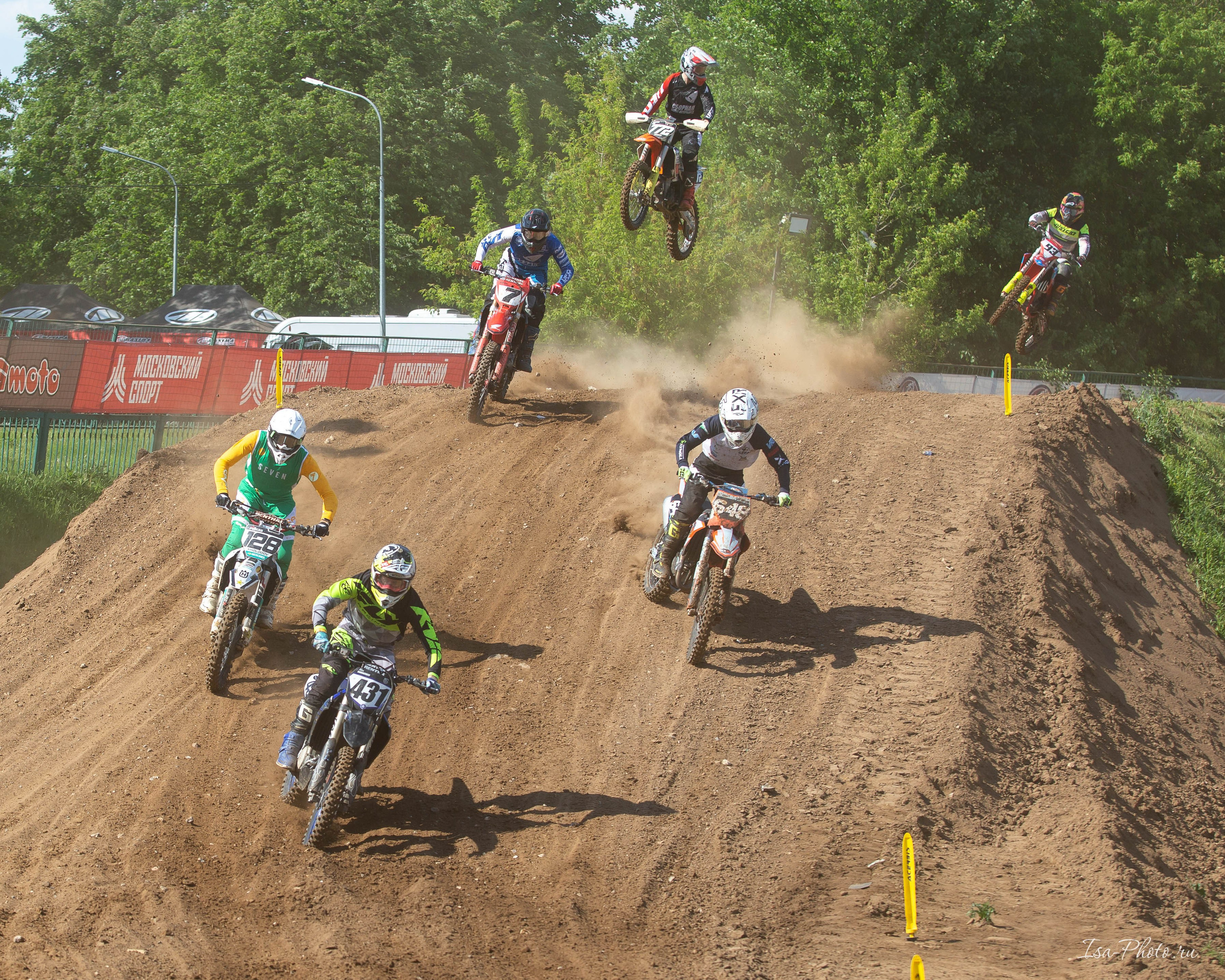 Чемпионат Москвы по суперкроссу г. Москва. Крылатское. Репортажный фотограф в Москве