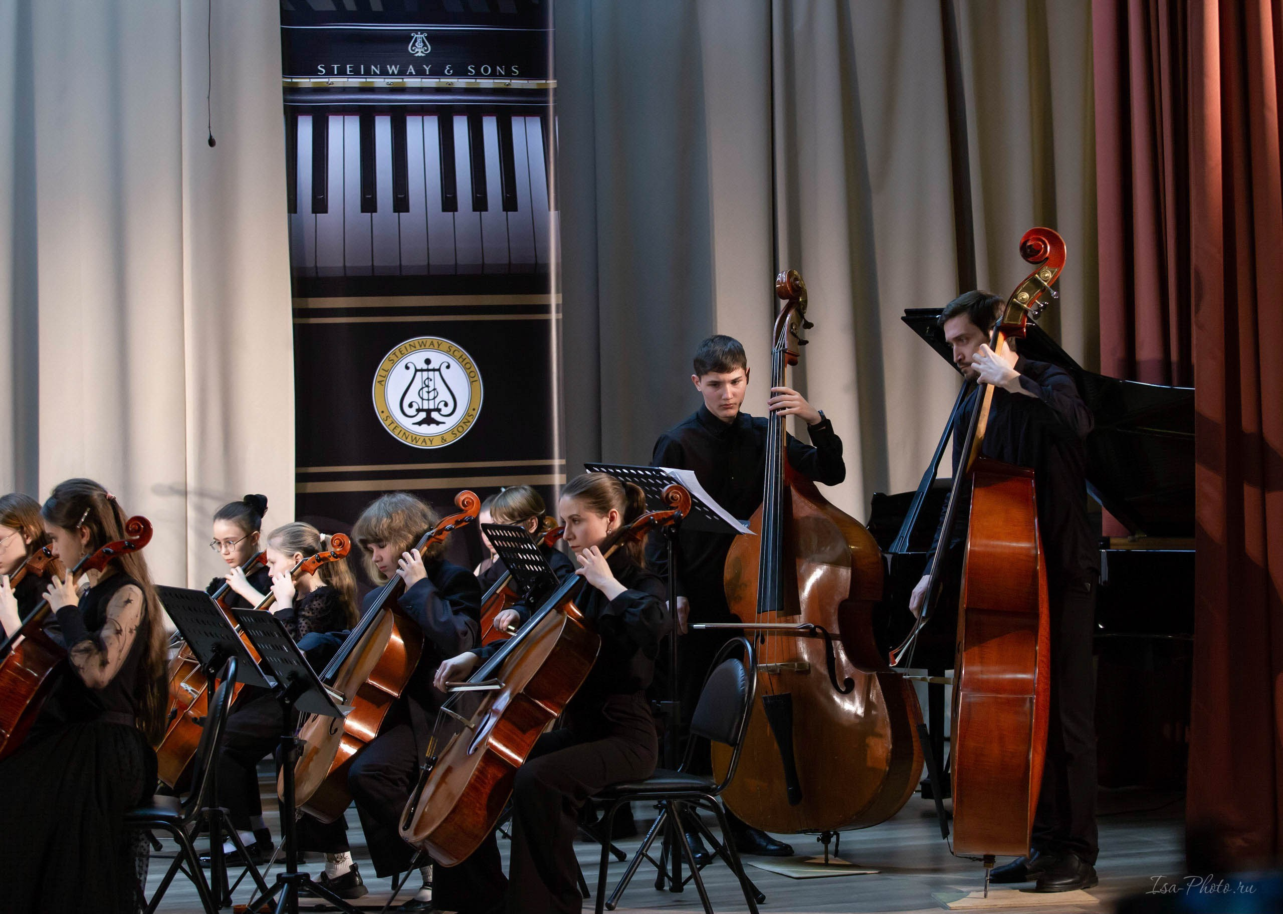 Отчётный концерт ДШИ им. Н.А. Римского-Корсакова. Струнный отдел. Репортажный фотограф в Москве