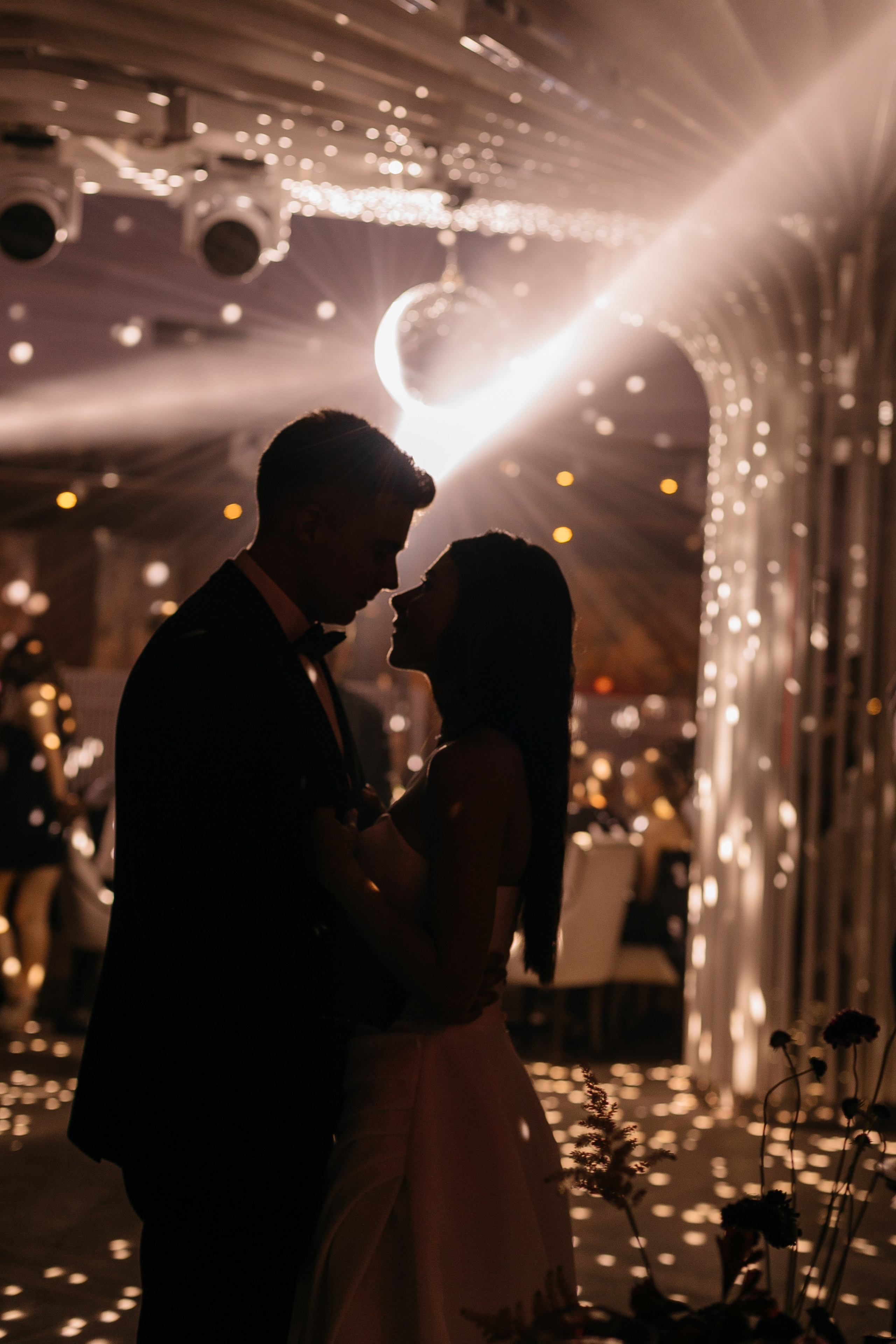 Rain falls down. Главная