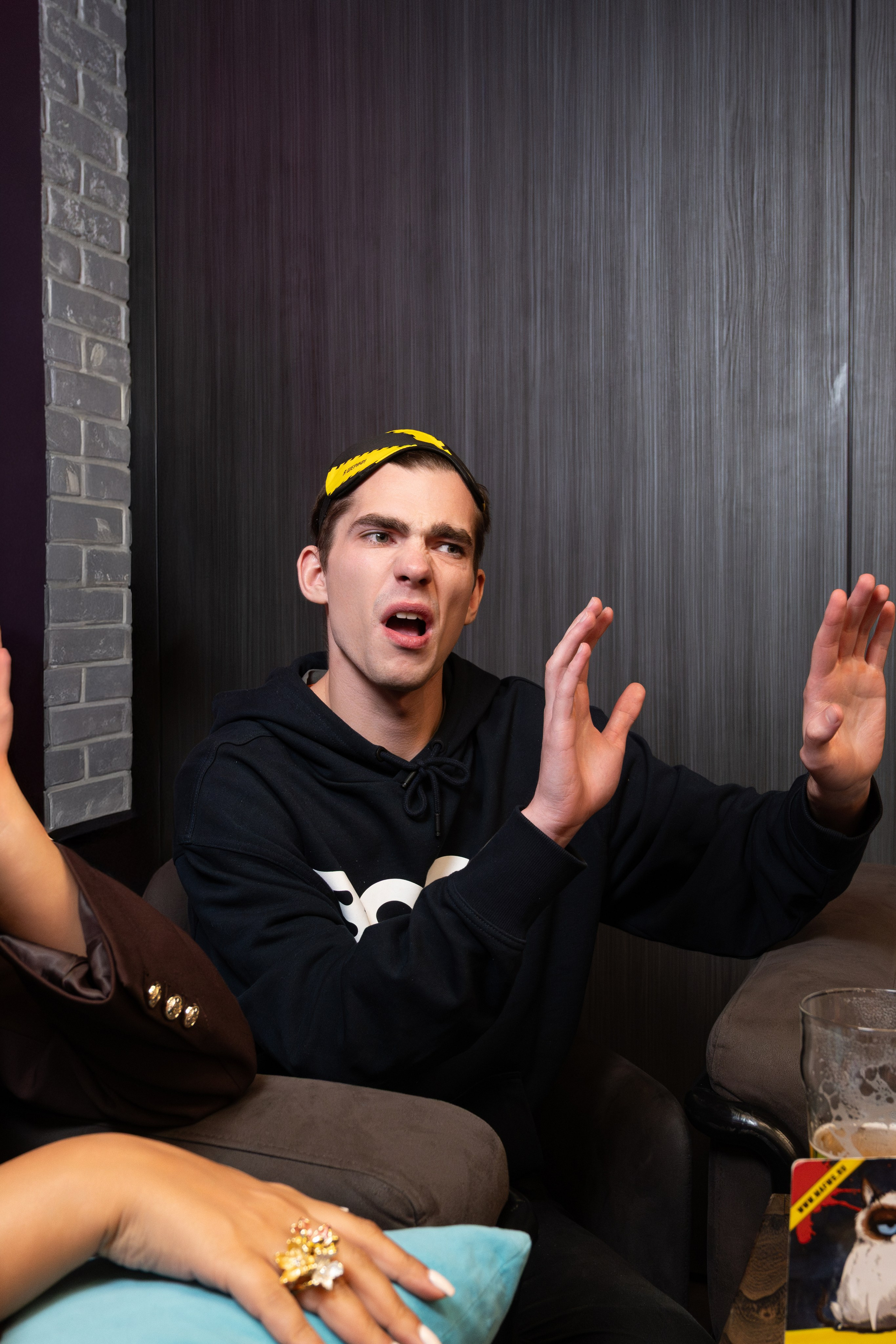 Репортаж на турнире по игре Мафия в «Мятном еноте». Фотограф мероприятий в Москве