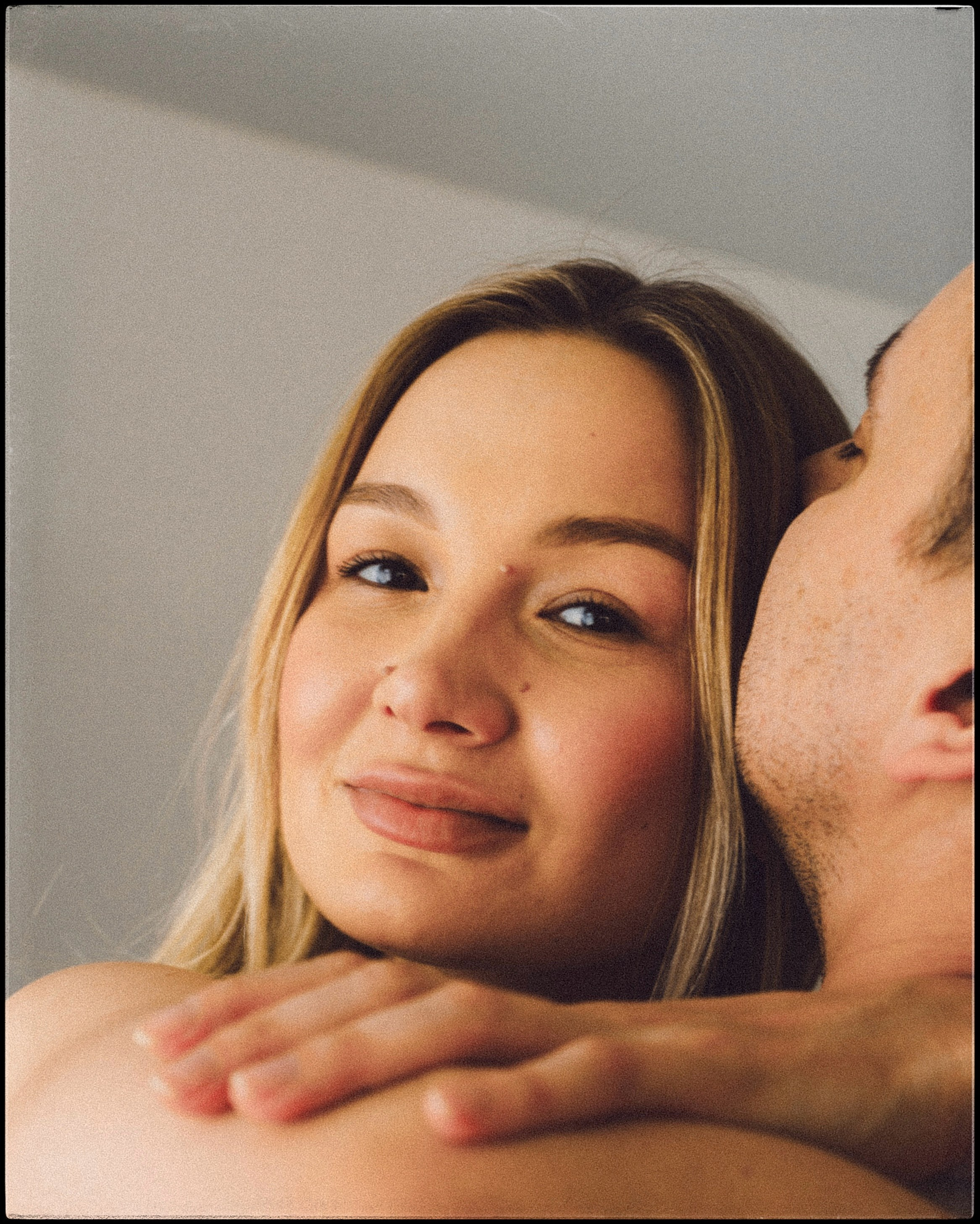 Лавстори дома. Женский и лавстори фотограф в Москве Елена Аксютко