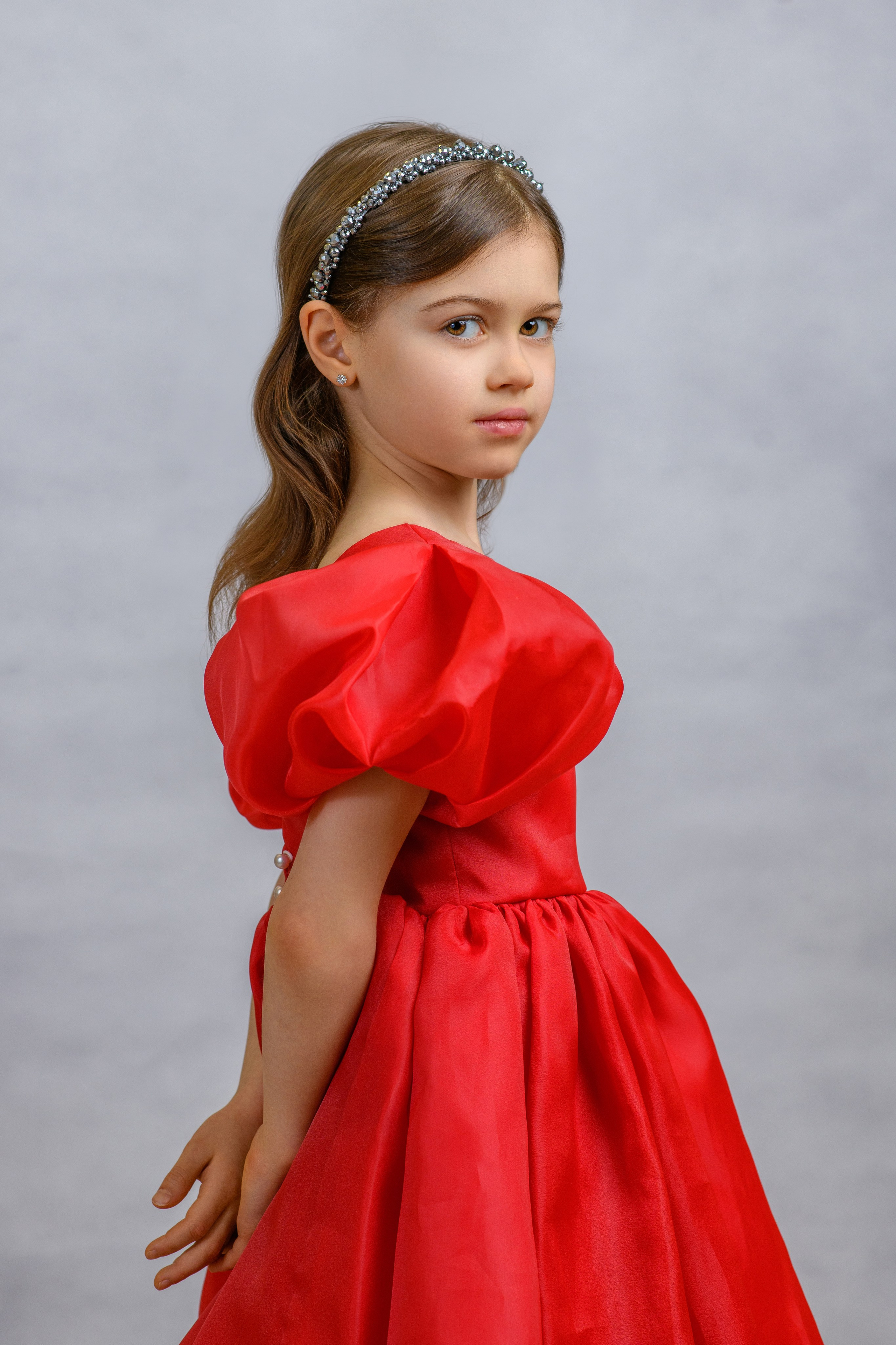 Детский сад. Портреты на фоне. Первенцева Елена. Школьный фотограф в Москве и МО