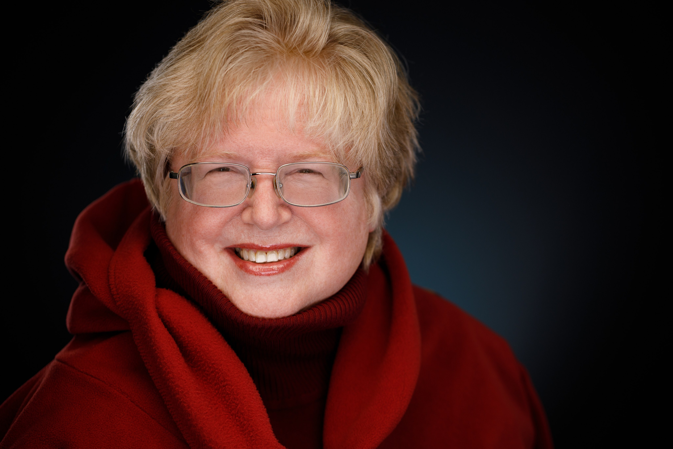 Headshot session for a writer. Headshot & portrait photographer Alexei Shendrick