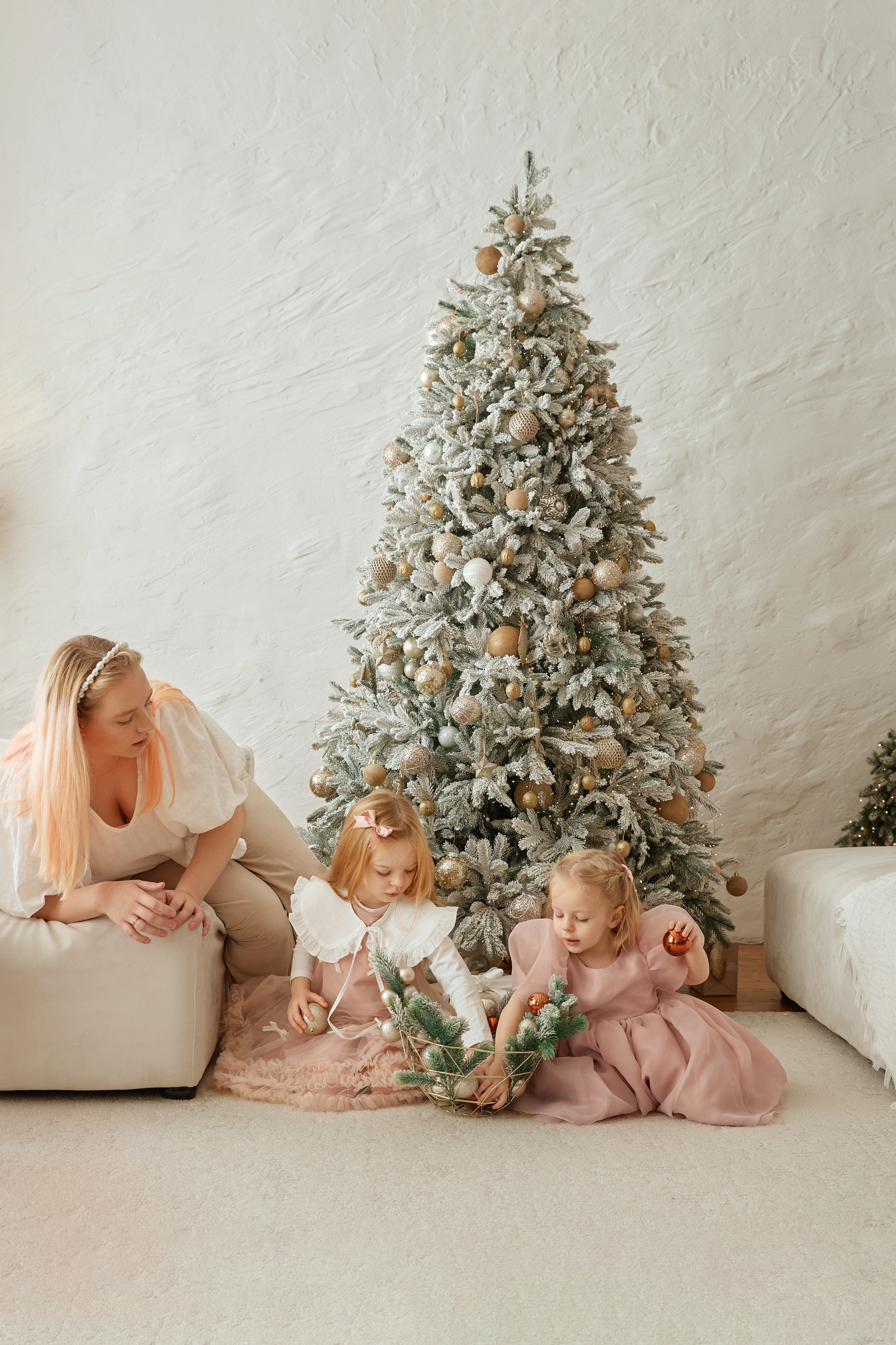 Полина с дочками. Фотограф женского портрета, беременности и материнства Харькова Елена