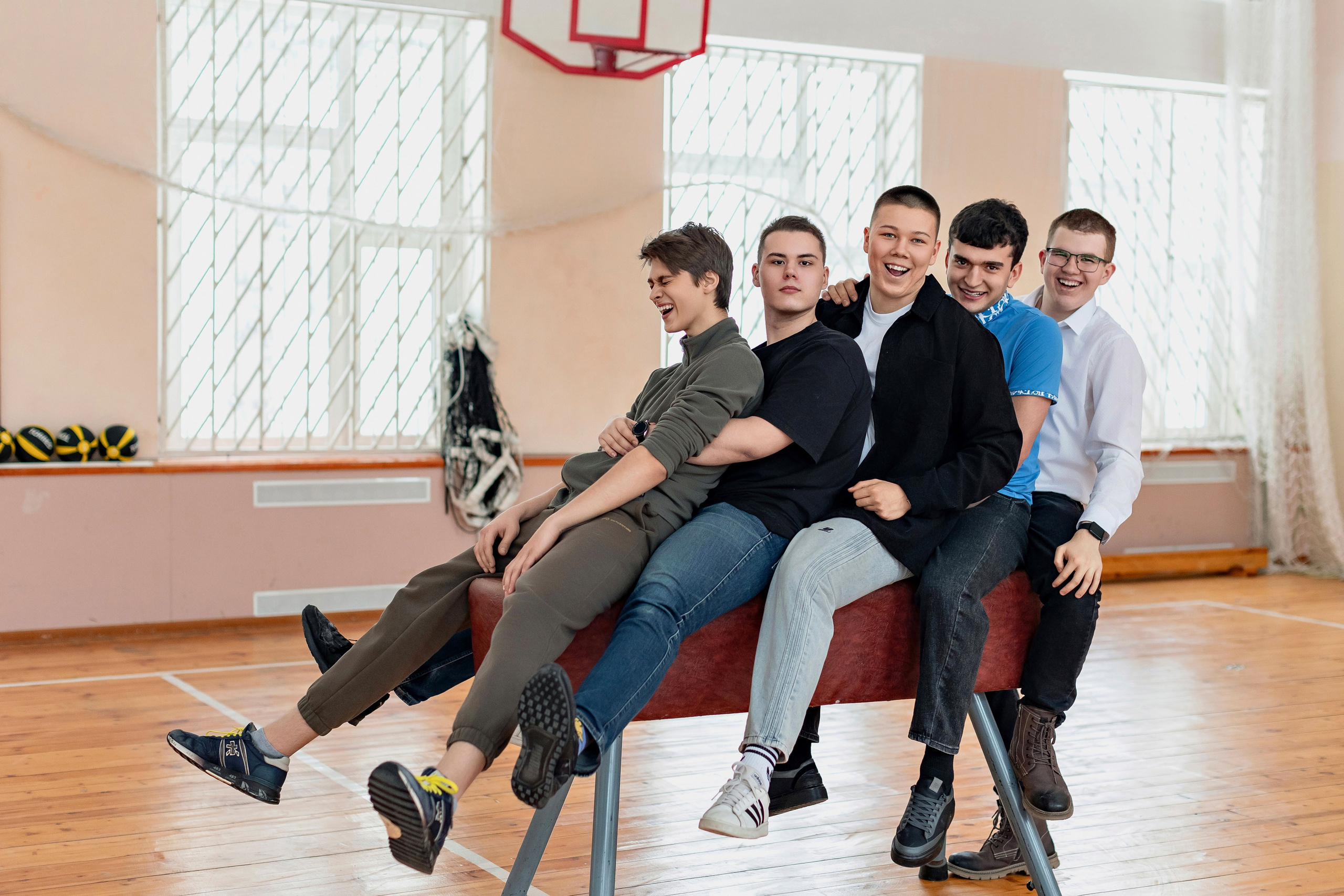 Галерея съемок в школе. Фотограф и видеограф Москва. Свадебный фотограф, видеограф. Выпускные альбомы. Оживающие альбомы