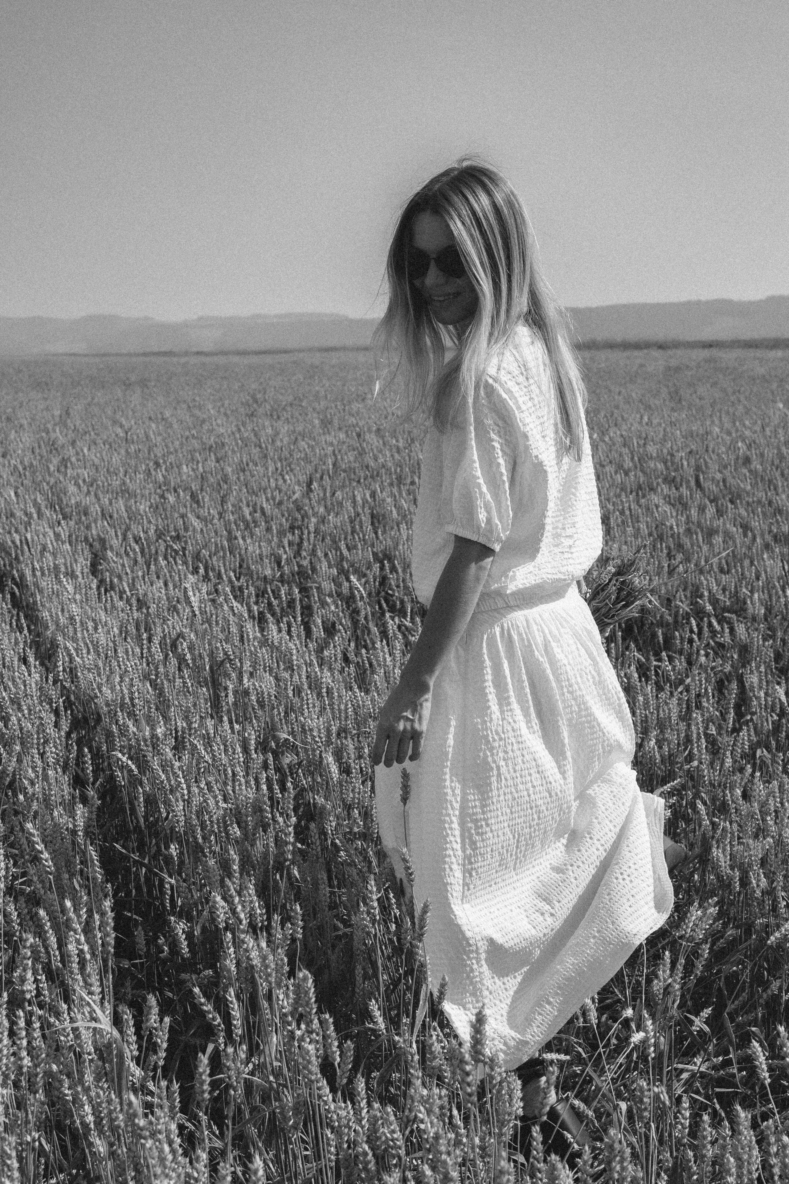 ПОДСОЛНУХИ 2025. Фотограф Красноярск съемки лавстори, фотосессия в студии, портретная съемка, творческие фотосессии