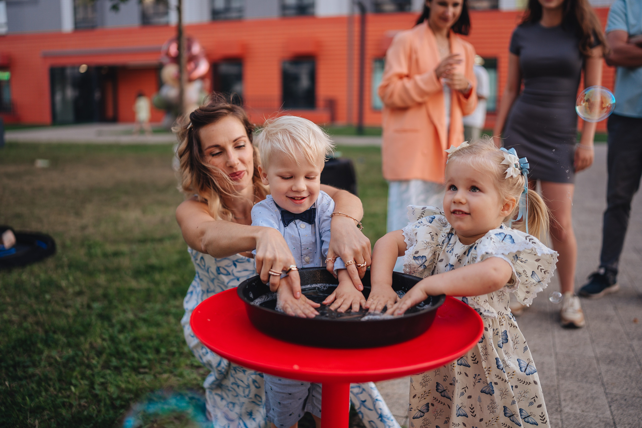 Портфолио Репортажная съемка детских праздников. Фотограф Екатерина Канчалаба
