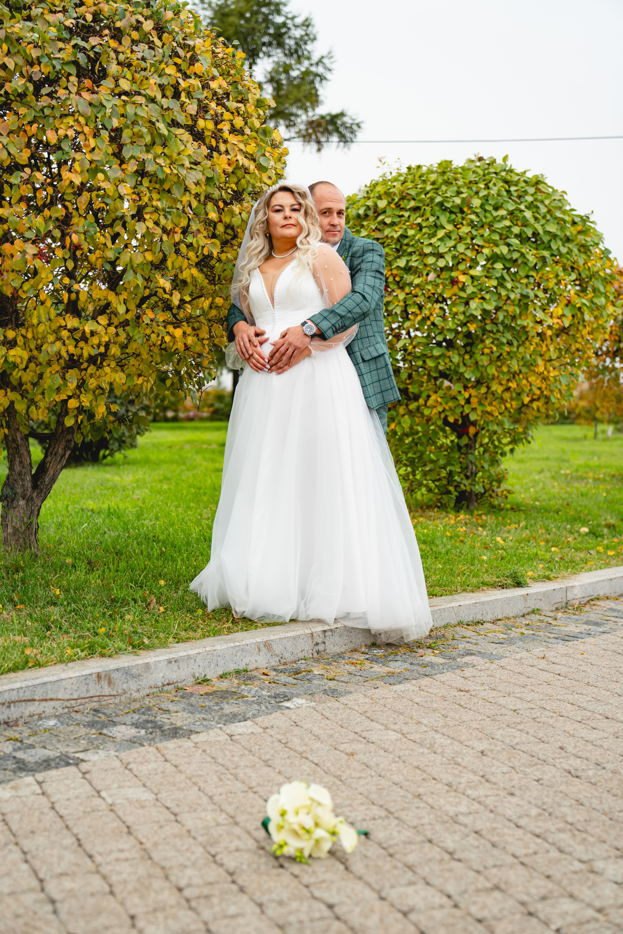 Осенняя Свадьба 2024. Занимаюсь профессиональной фотографией и живу рядом с Байкалом. Работаю в разных жанрах