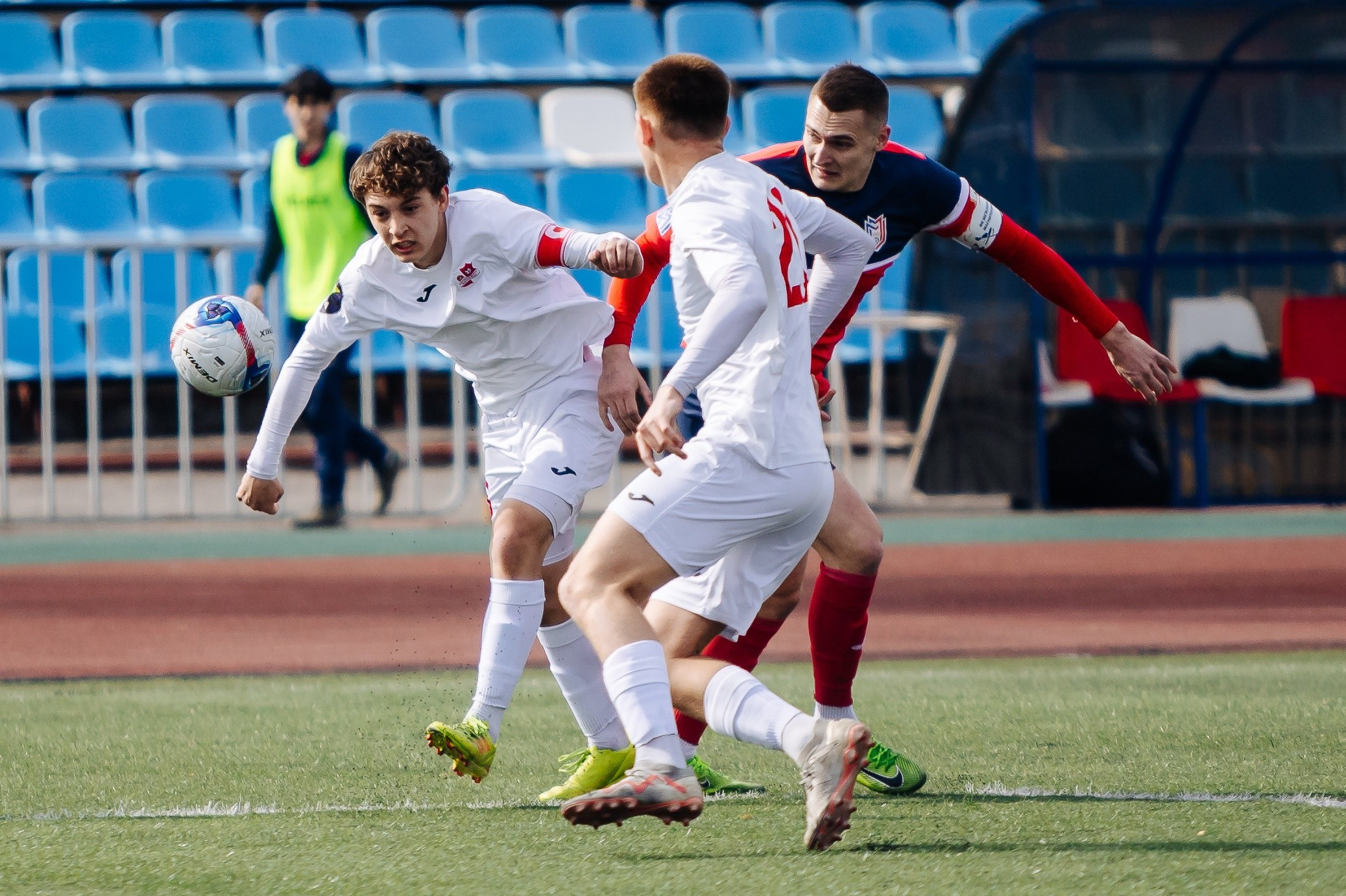 ФК «Металлург-Магнитогорск» vs ФК «ОСШ-Челябинск-М» // 05.04.25. Денис Прохоров Фотограф в г. Магнитогорск