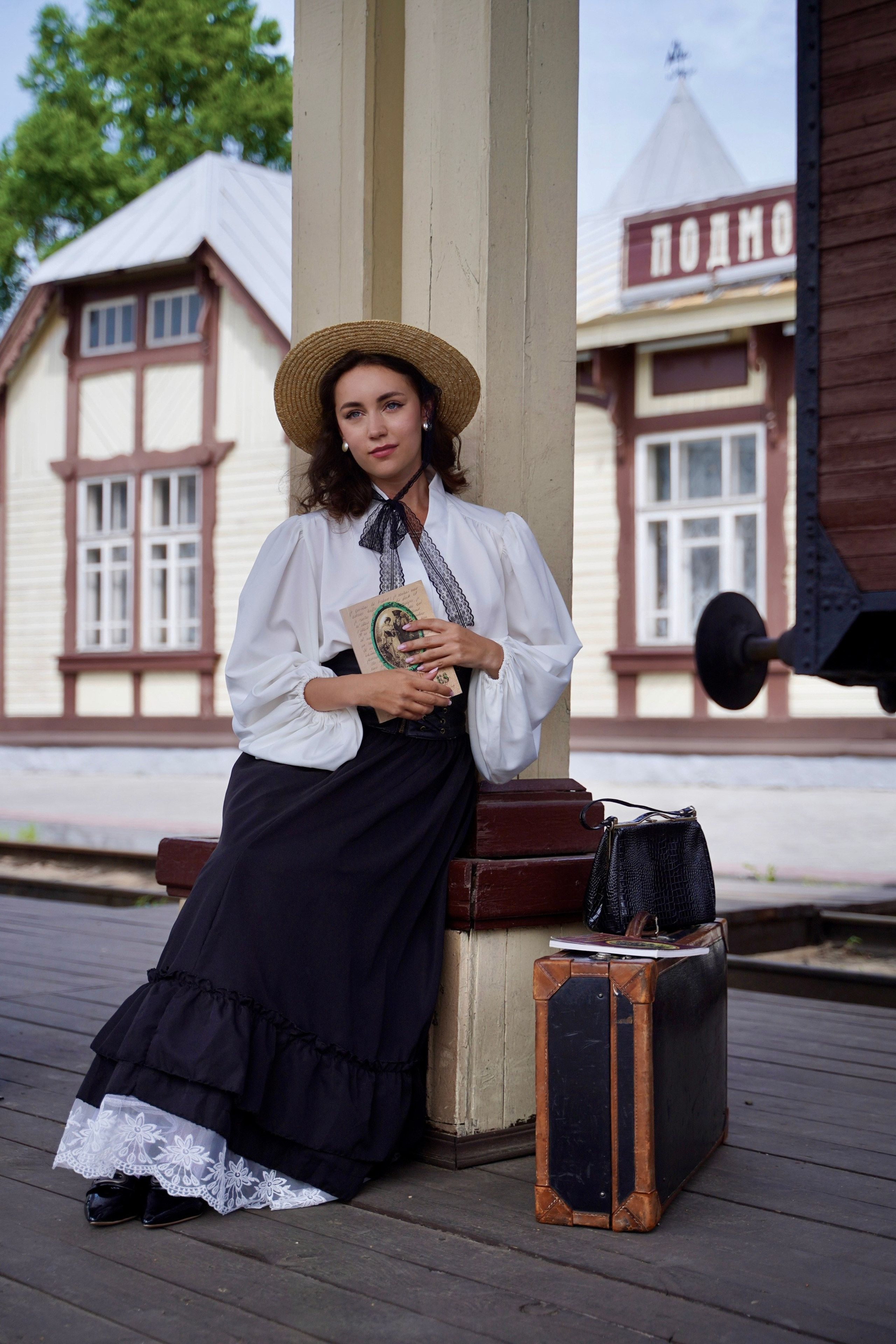 Стилизованная фотосъемка в историческом костюме. Фотограф Елена Храмова