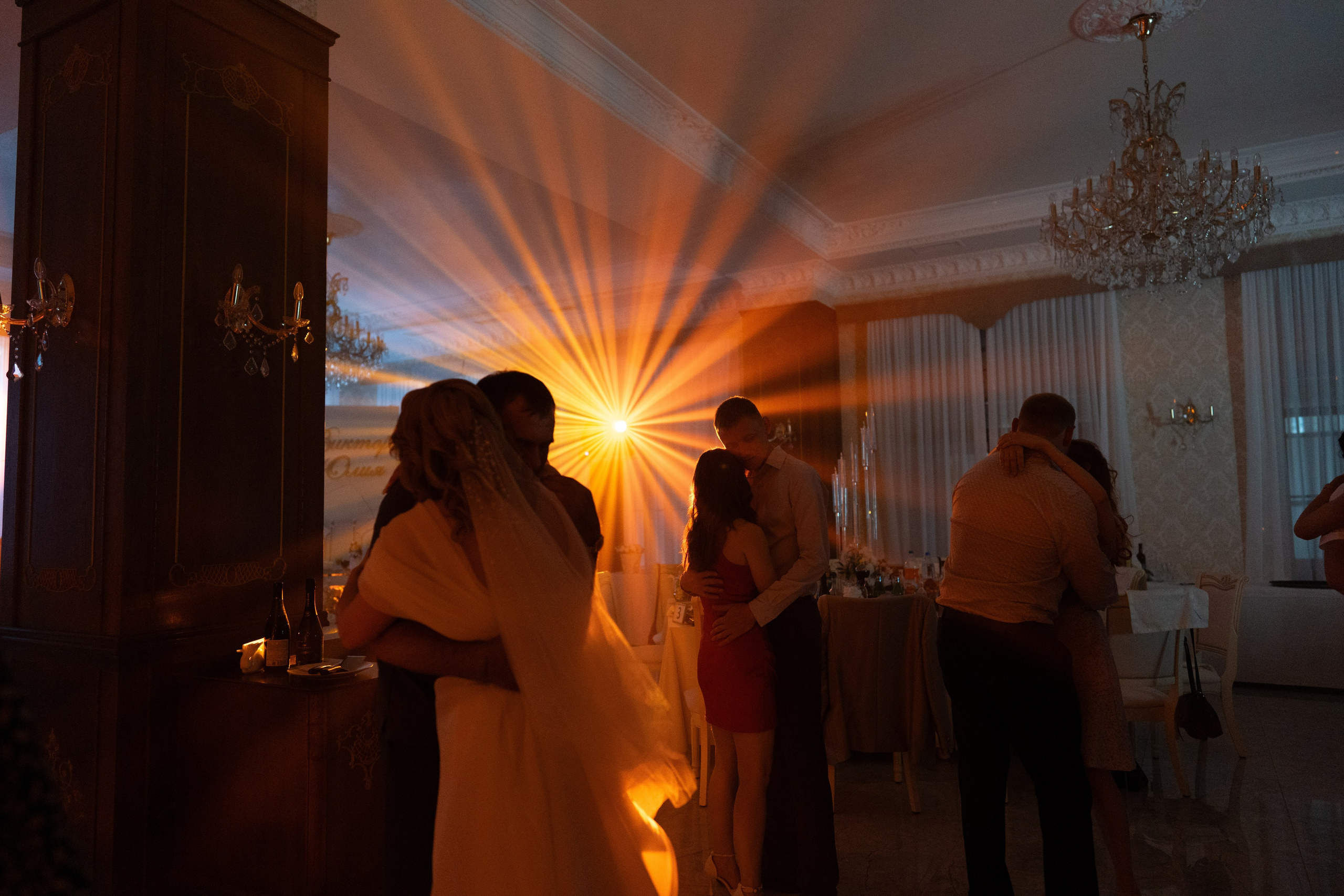 Виктор и Юлия