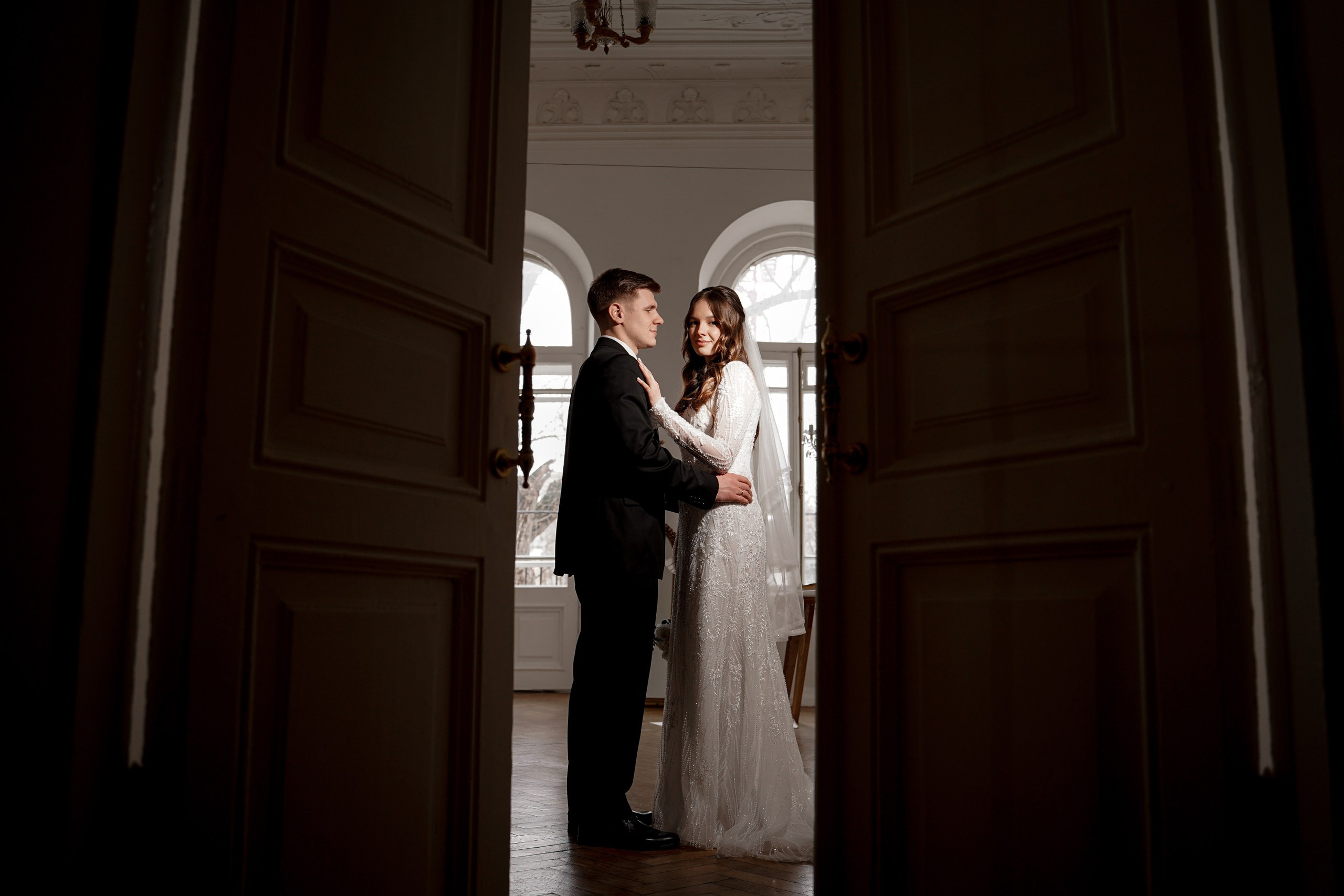 Свадебная фотосъёмка в студии «Флакон» Ростов-на-Дону. Фотограф Алёна Чеботова. Свадебный фотограф в Ростове-на-Дону. Таинство Крещения и Венчания, семейные фотосессии. Алёна Чёботова