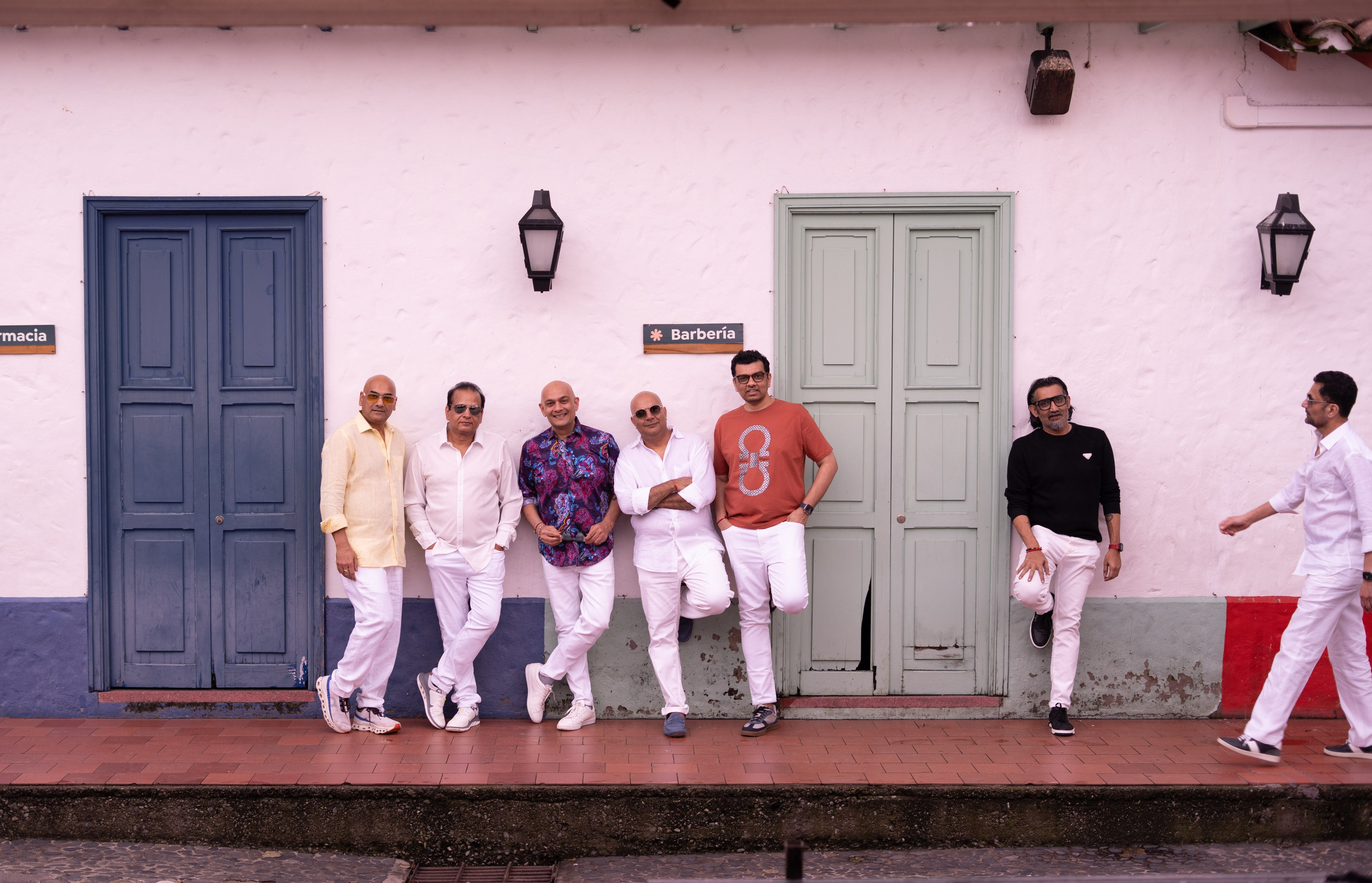 Bachelor party / One day in Medellin. Wedding Photographer in Barcelona and Medellin