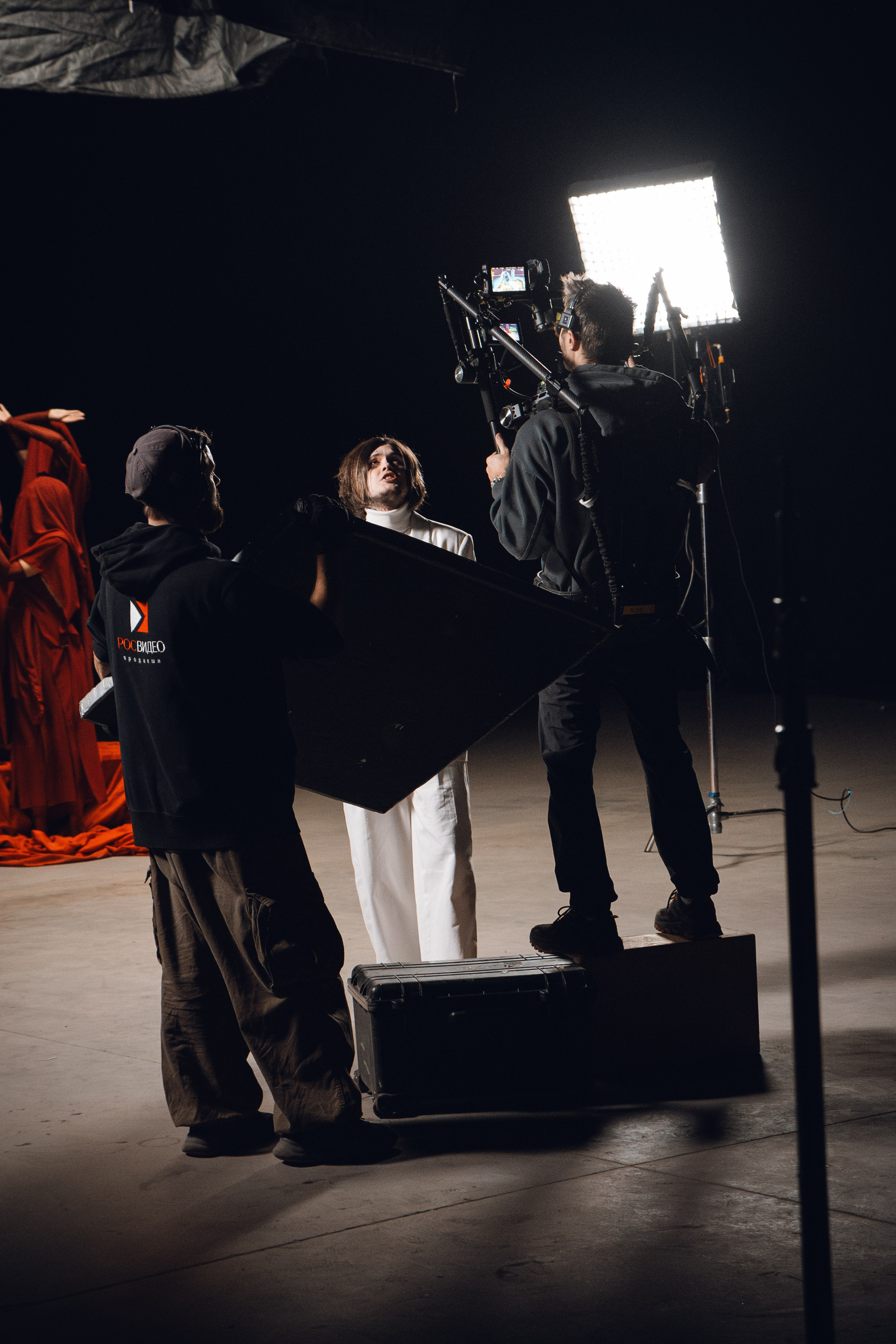 Бэкстеджи. Фотограф Егор Огородов
