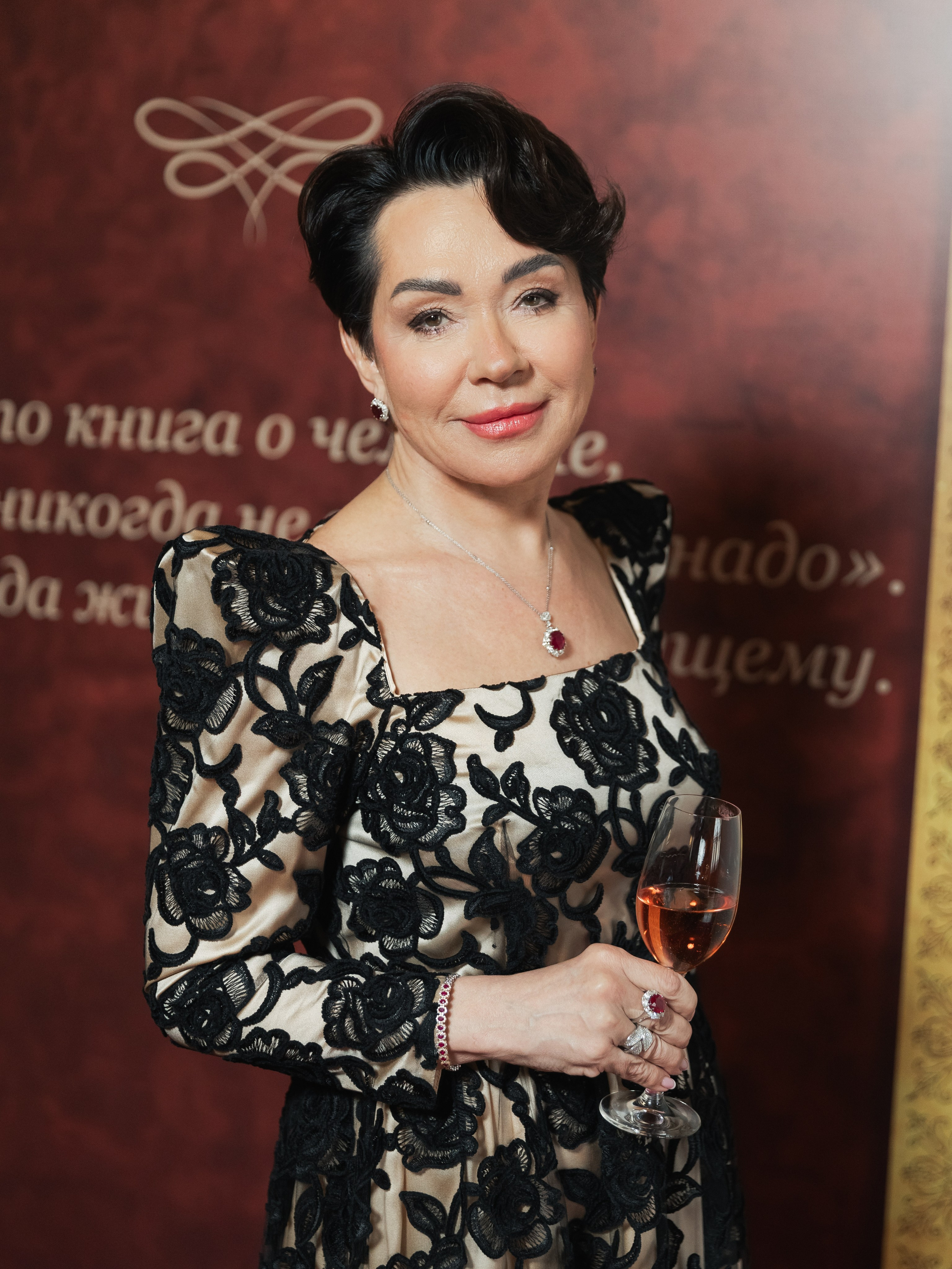 «От погон до портфеля» моя история. NesterovaMaria.ru