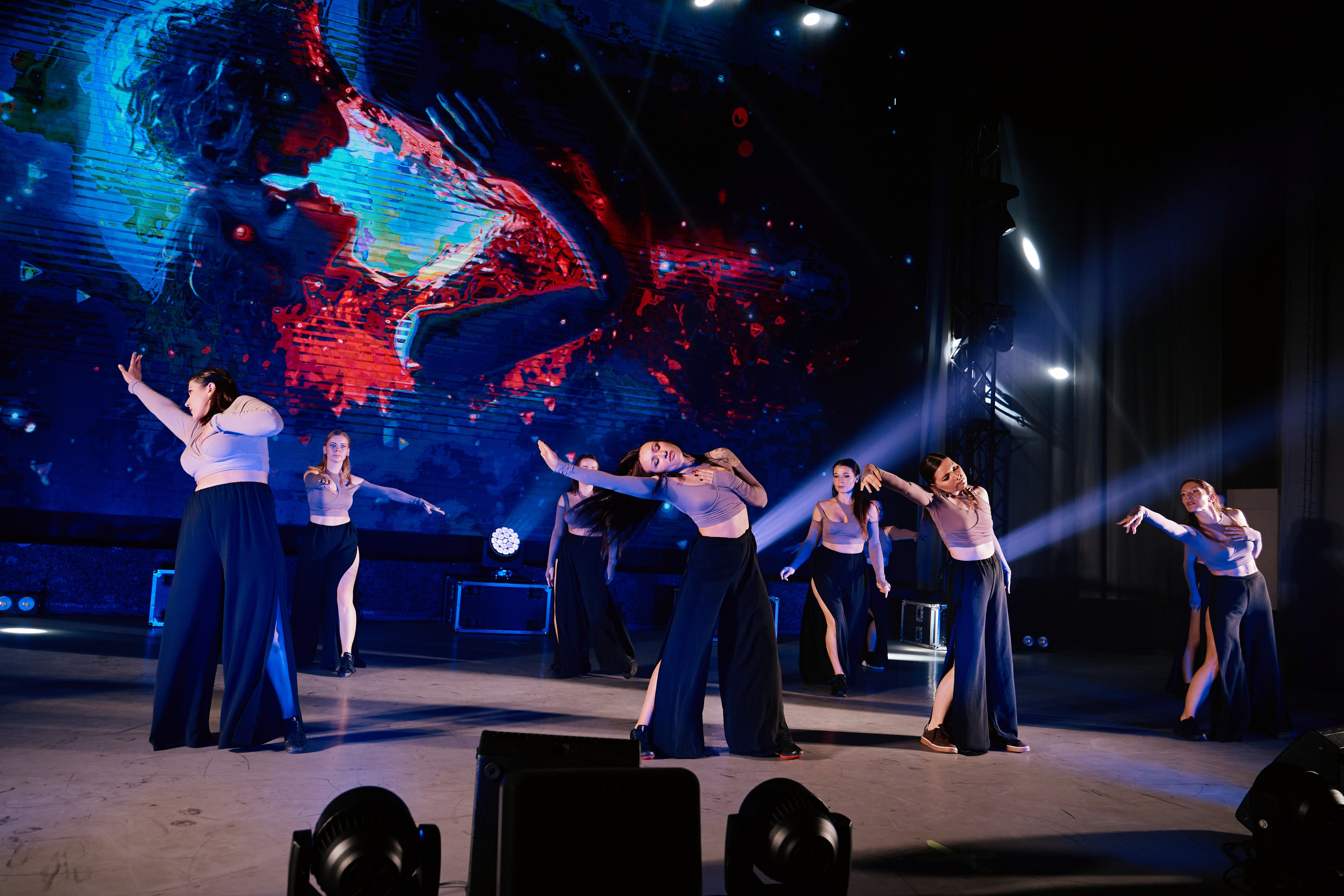 VIVA GLAM Отчетный концерт. Фотограф и видеограф в Кургане Леонид Корнильев