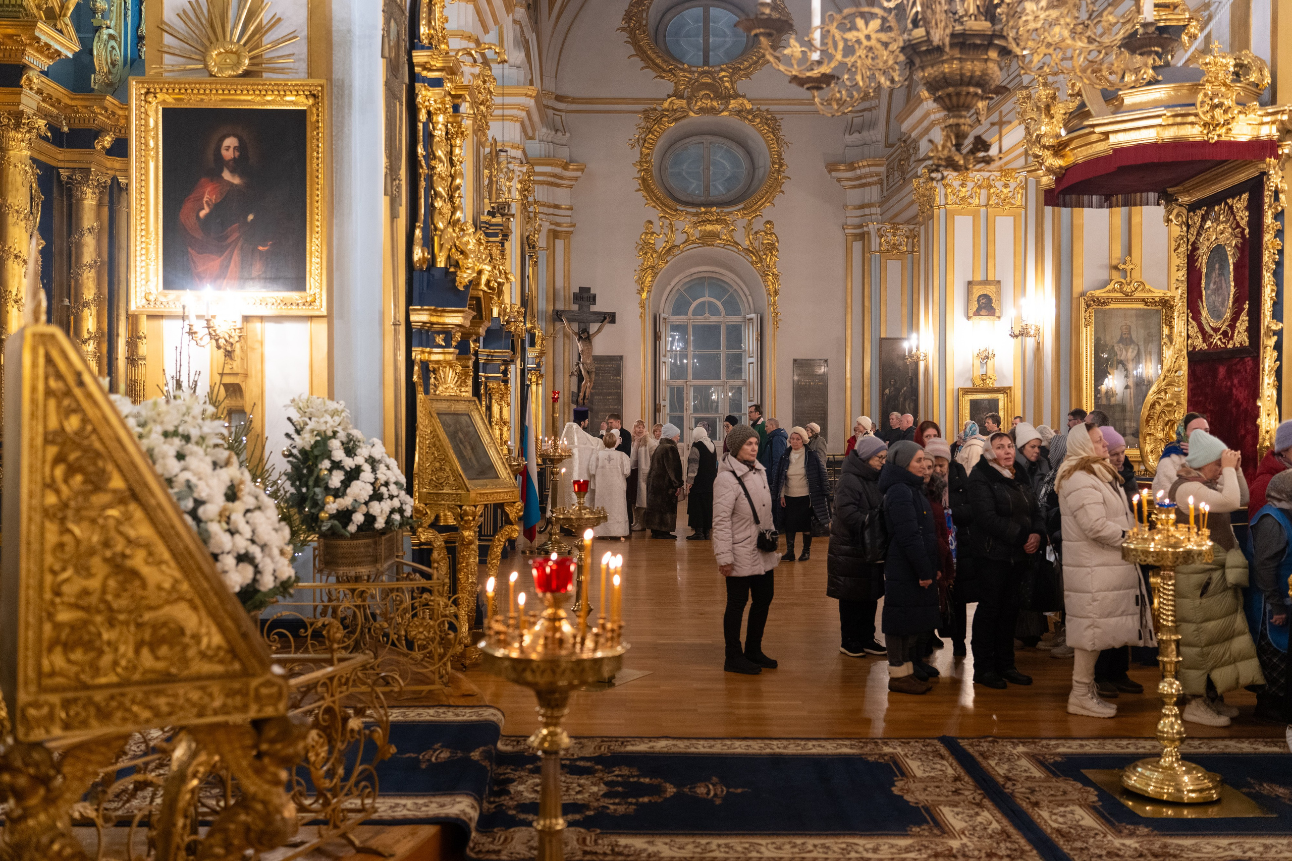 Праздничное бдение в Николо-Богоявленском морском соборе. НИКОЛО-БОГОЯВЛЕНСКИЙ МОРСКОЙ СОБОР