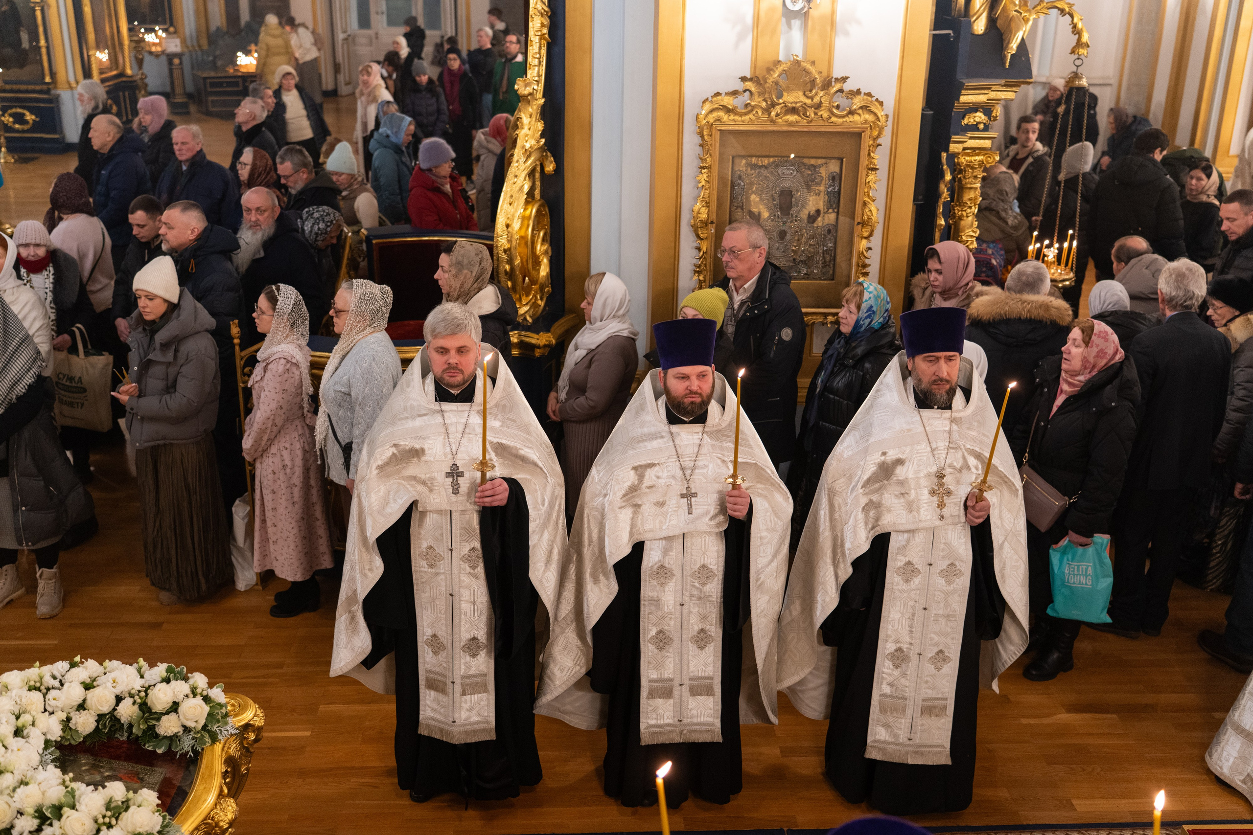 Праздничное бдение в Николо-Богоявленском морском соборе. НИКОЛО-БОГОЯВЛЕНСКИЙ МОРСКОЙ СОБОР