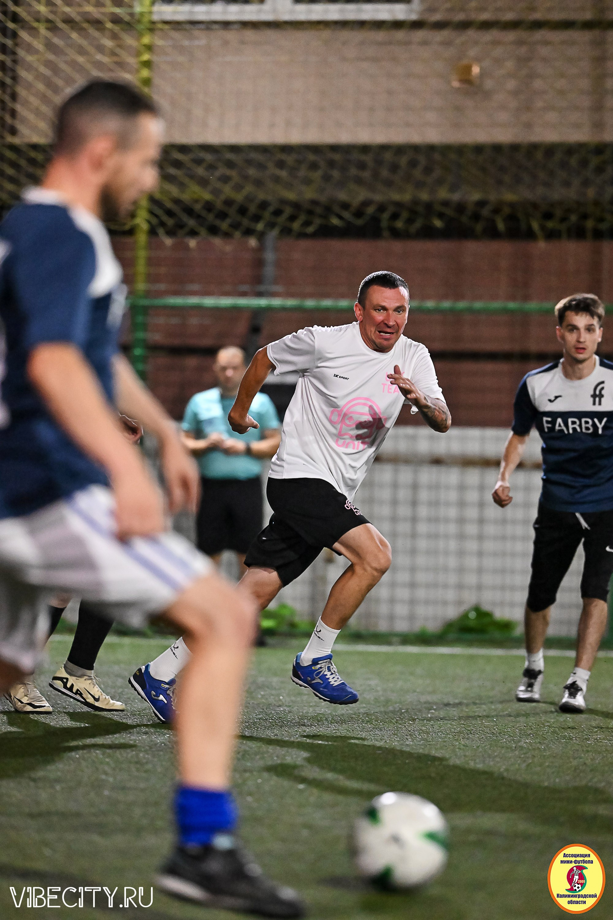 ФИНАЛЬНЫЕ ИГРЫ КУБКА МИНИ-ФУТБОЛЬНОЙ ЛИГИ И КУБКА КОРПОРАТИВНОЙ МФЛ 2025. VIBECITY.RU Вайб Сити Ру Фоторепортажи Фотоотчеты Калининград
