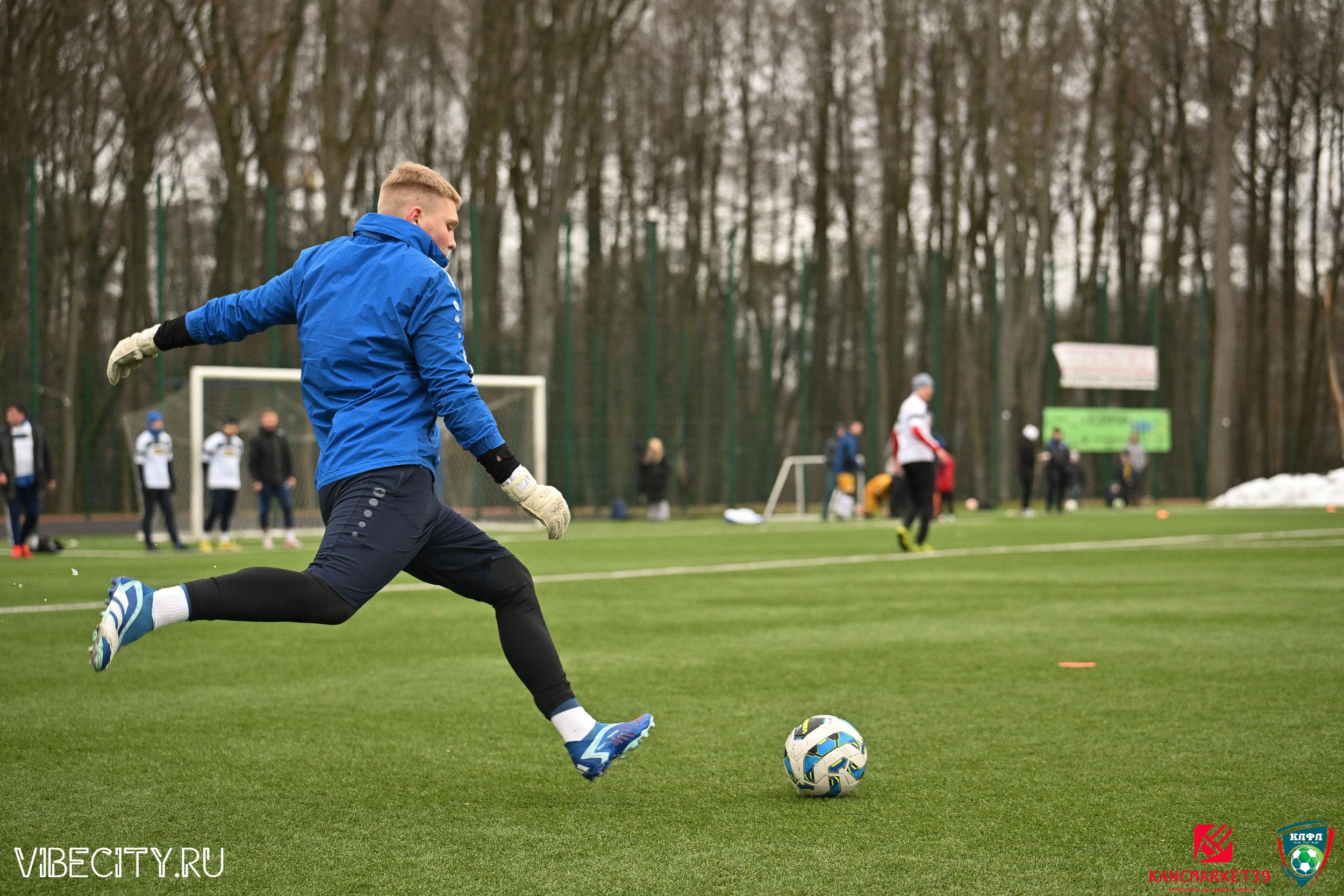 XX ЧЕМПИОНАТ КАЛИНИНГРАДСКОЙ ЛФЛ КАНЦМАРКЕТ39 сезона 2024–2025 гг. VIBECITY.RU Вайб Сити Ру Фоторепортажи Фотоотчеты Калининград