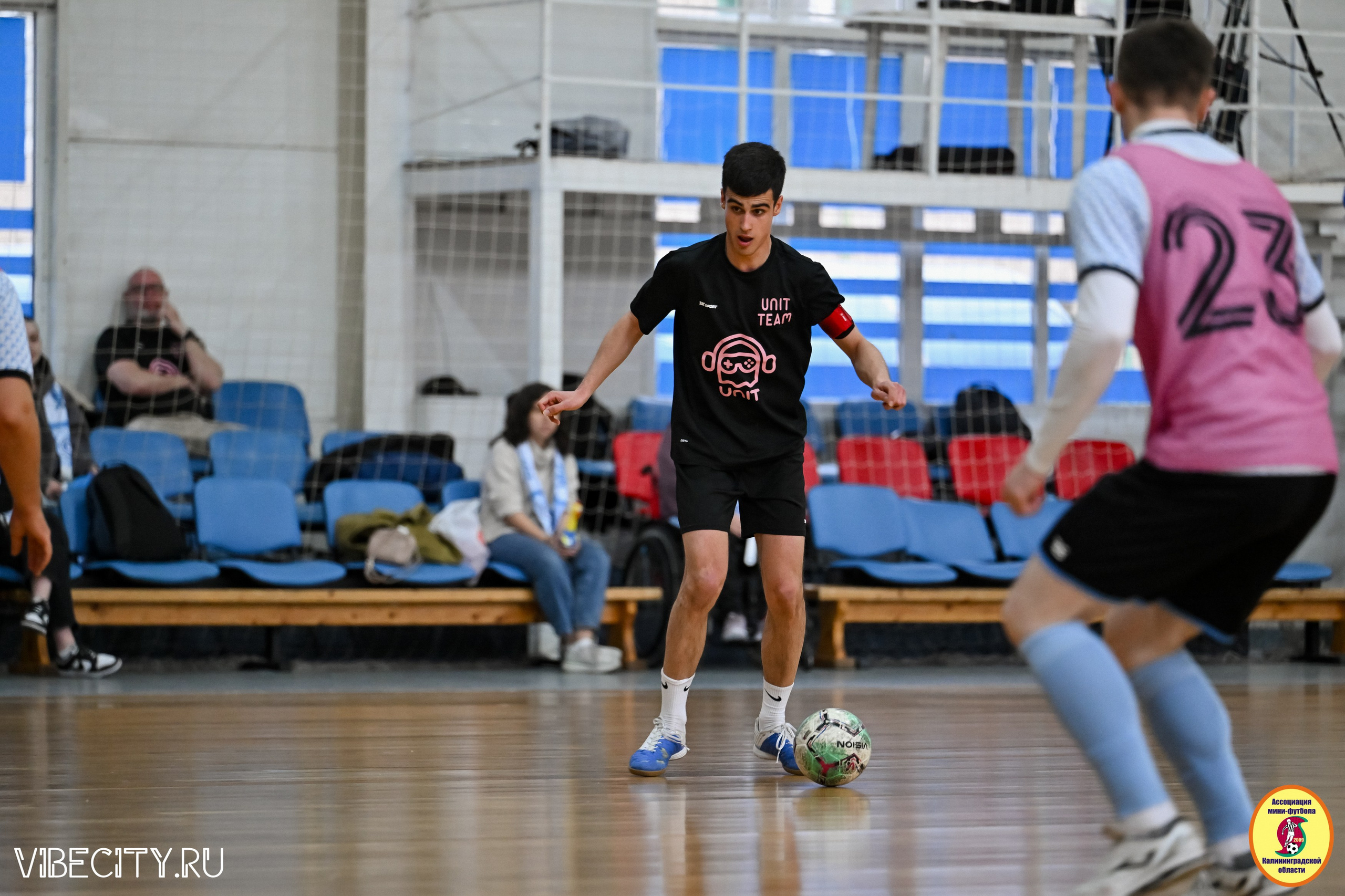 8 тур Корпоративной Бизнес-Лиги по футзалу. VIBECITY.RU Вайб Сити Ру Фоторепортажи Фотоотчеты Калининград