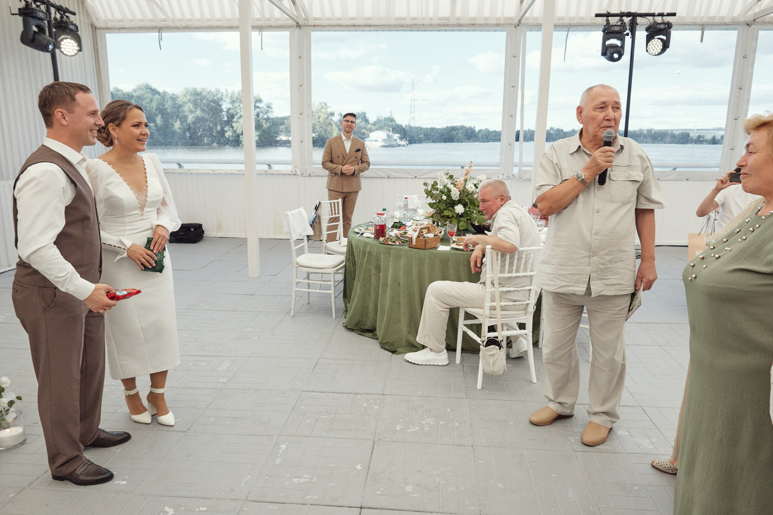 Счастье здесь. Свадебный фотограф Антон Артюшин. Работаю в Нижнем Новгороде и Москве