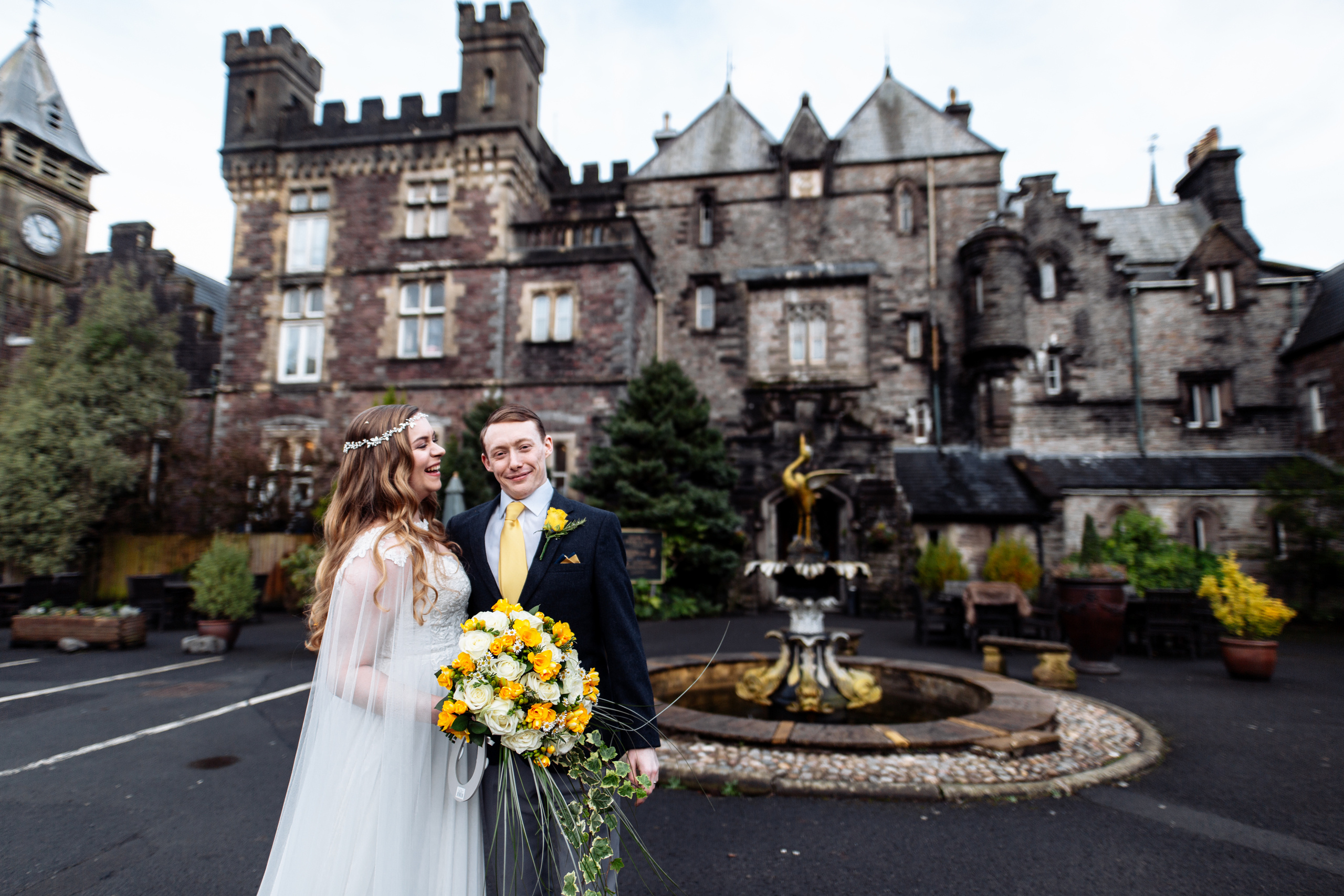 Anna Hmelnitkaia (www.happywed.co.uk). Wedding & portrait photographer Sergey Lazarenko