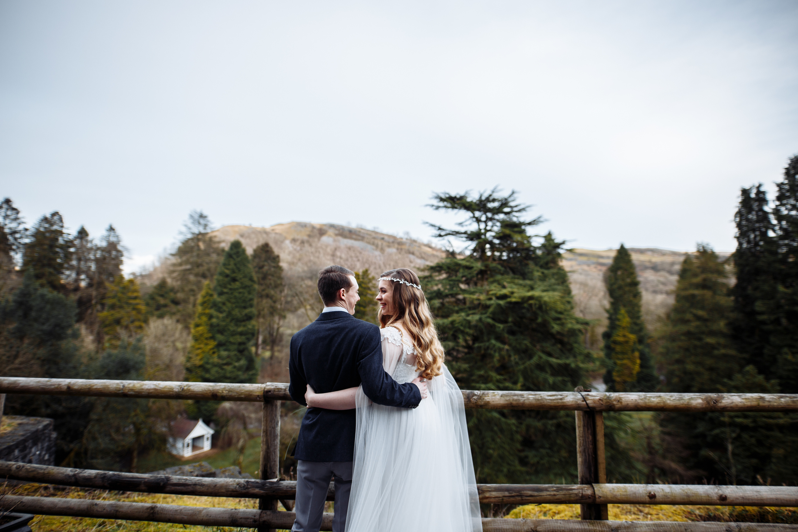 Anna Hmelnitkaia (www.happywed.co.uk). Wedding & portrait photographer Sergey Lazarenko