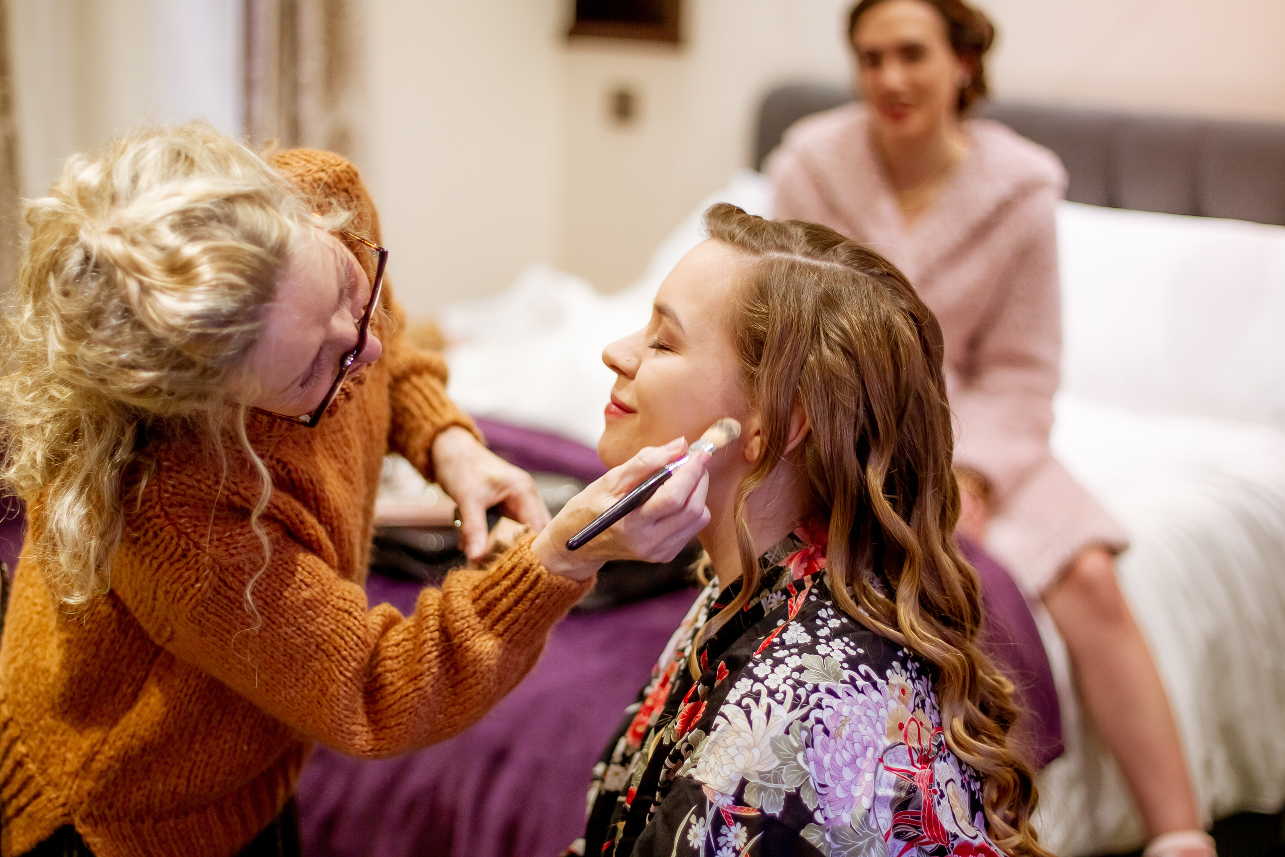 Anna Hmelnitkaia (www.happywed.co.uk). Wedding & portrait photographer Sergey Lazarenko