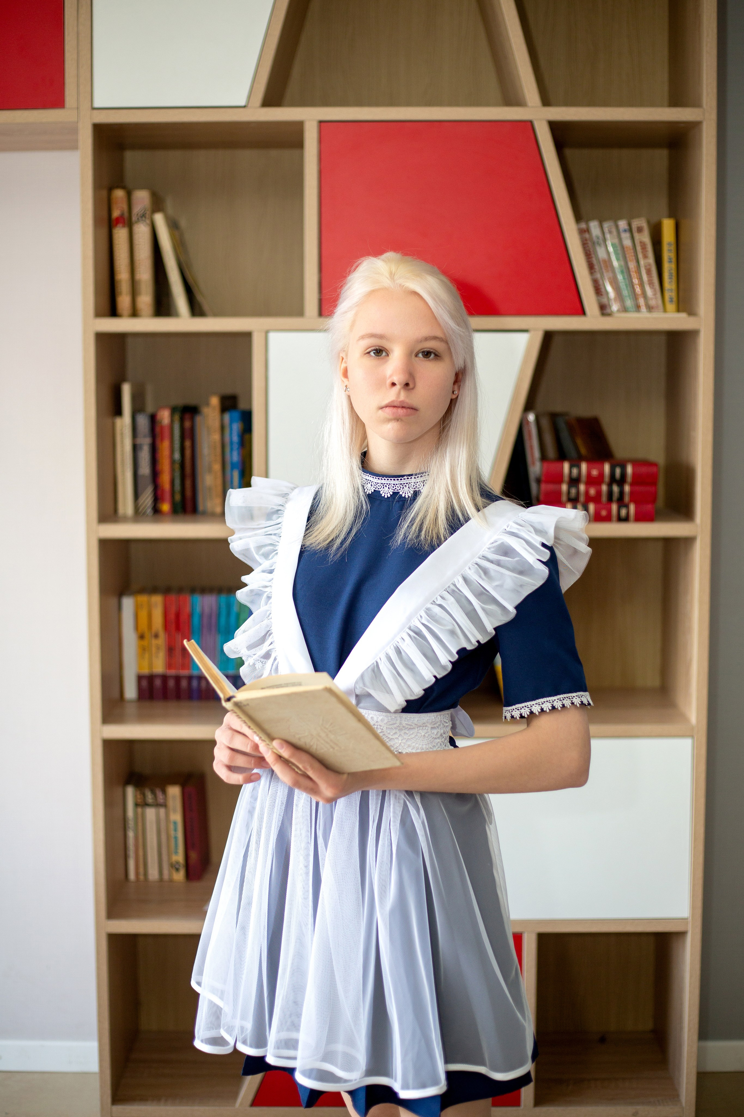 Портреты старшая школа (фоны, школа, улица). Выпускные альбомы Воронеж от Веры Соколовой