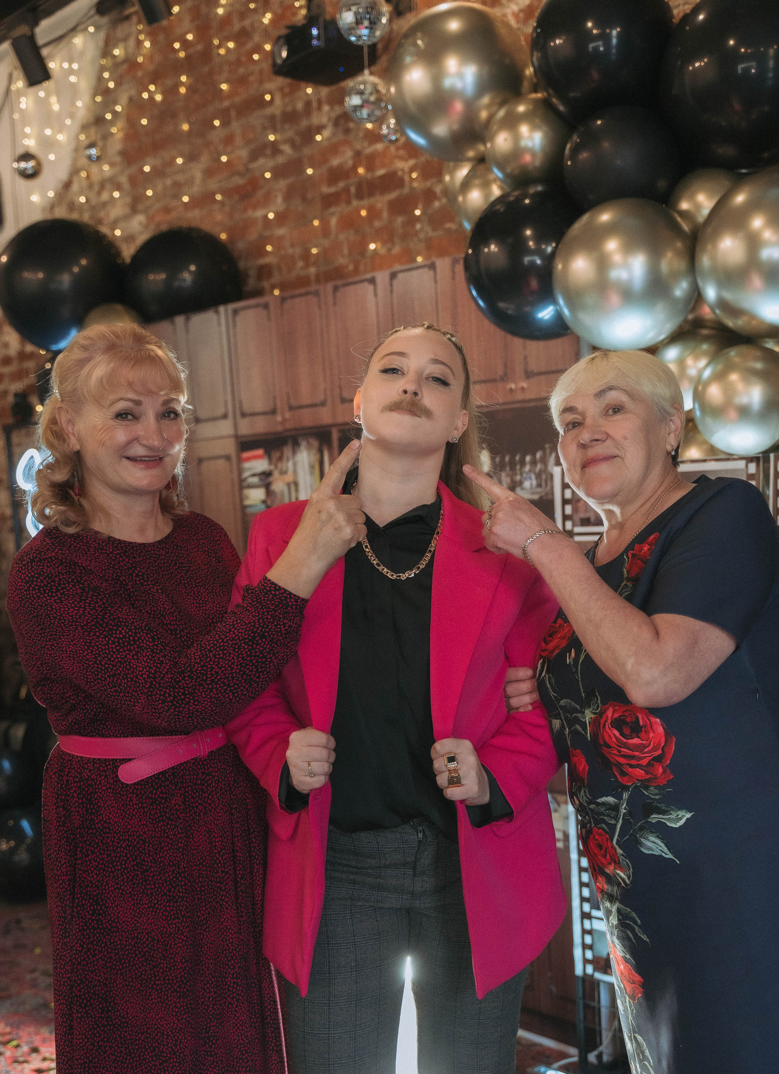 Вечеринка в стиле 90х. ALISON FILMS