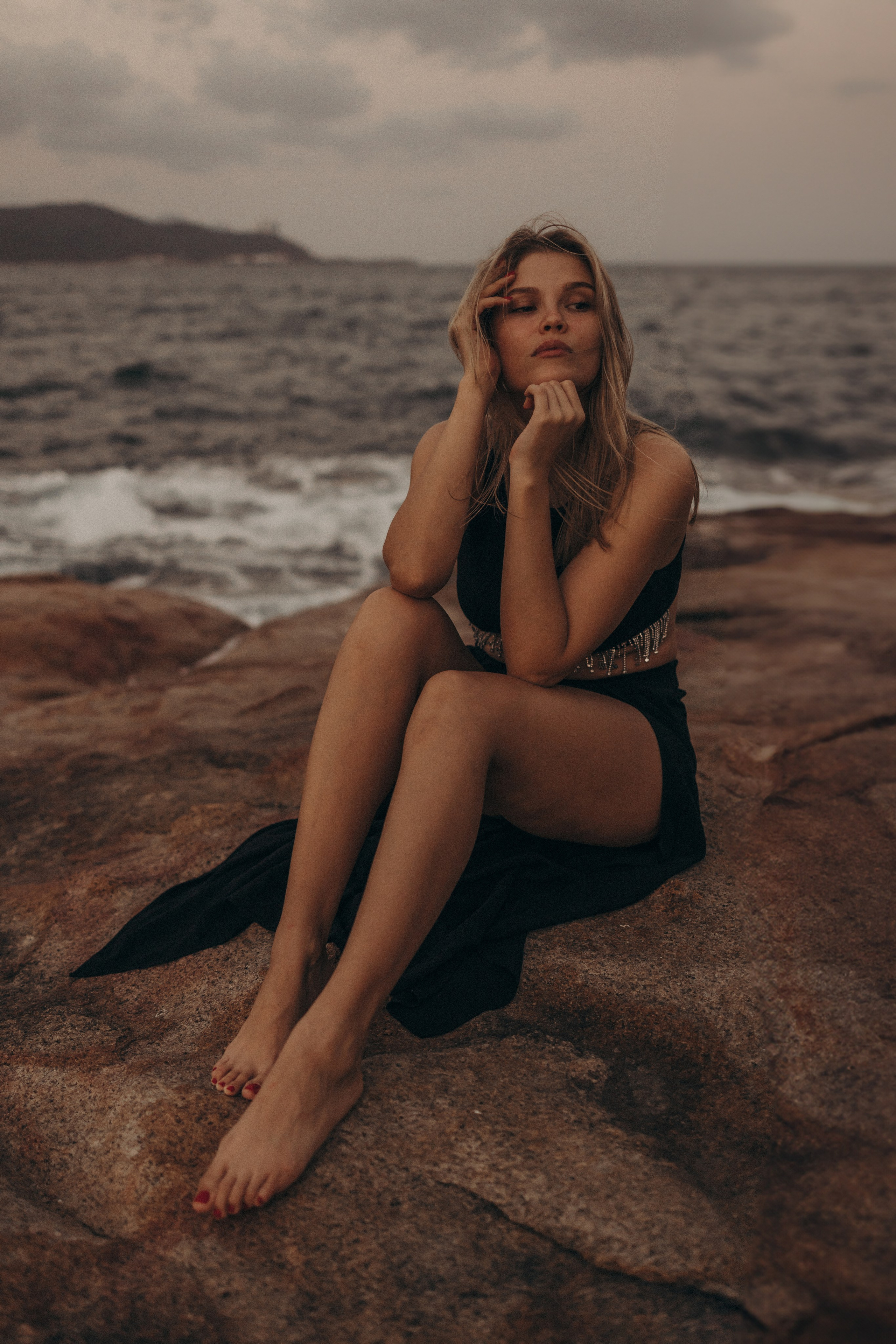 Кристина (Каменный сад Хон Чонг, Нячанг). Фотограф Астана. Индивидуальные, парные и семейные фотосессии