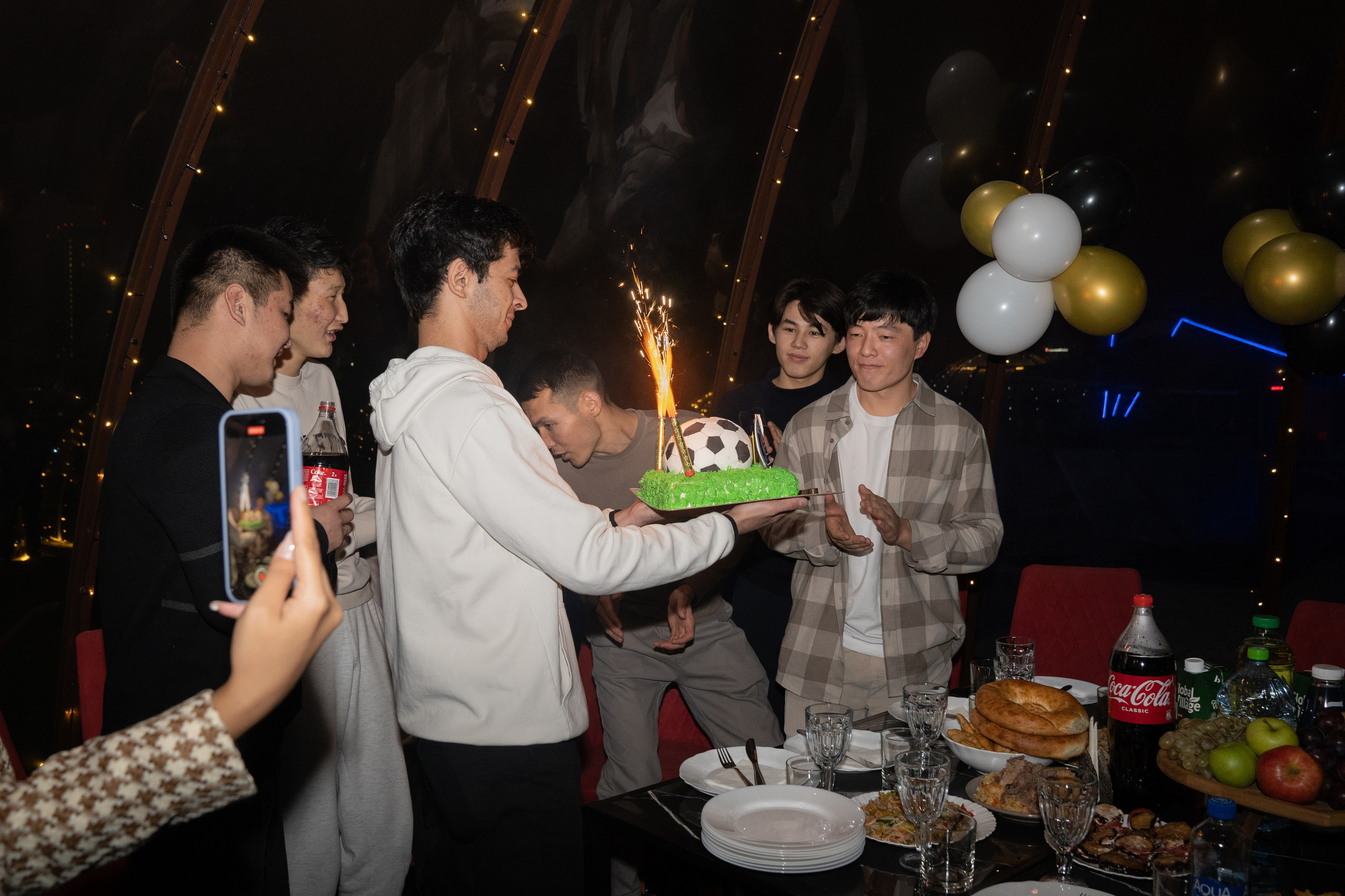 День рождения в большом семейном кругу. Фотограф Строгино Яна Гавриленко