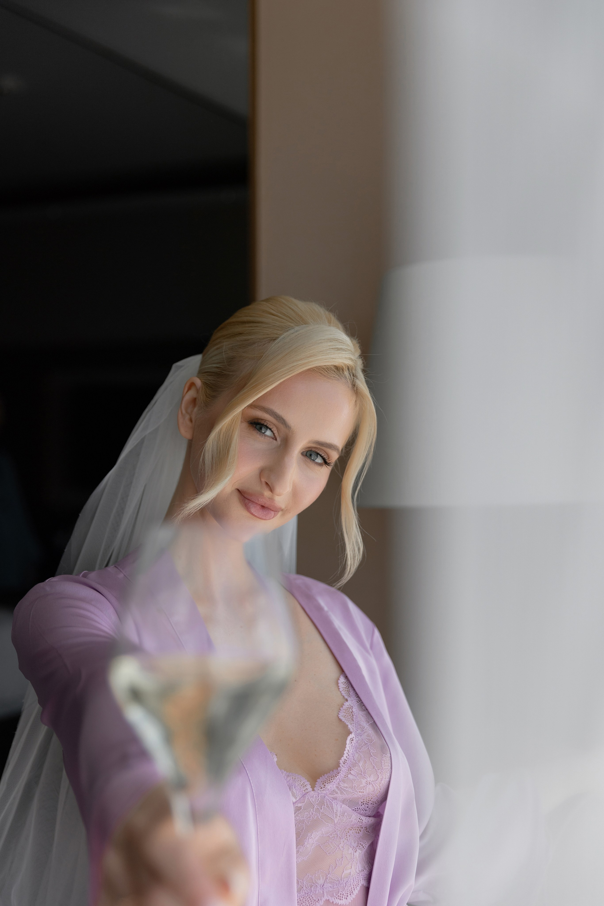 Свадебная фотосессия в Soluxe Hotel и роспись в Савеловском ЗАГСе. Свадебный фотограф в Москве Полина Лелетко