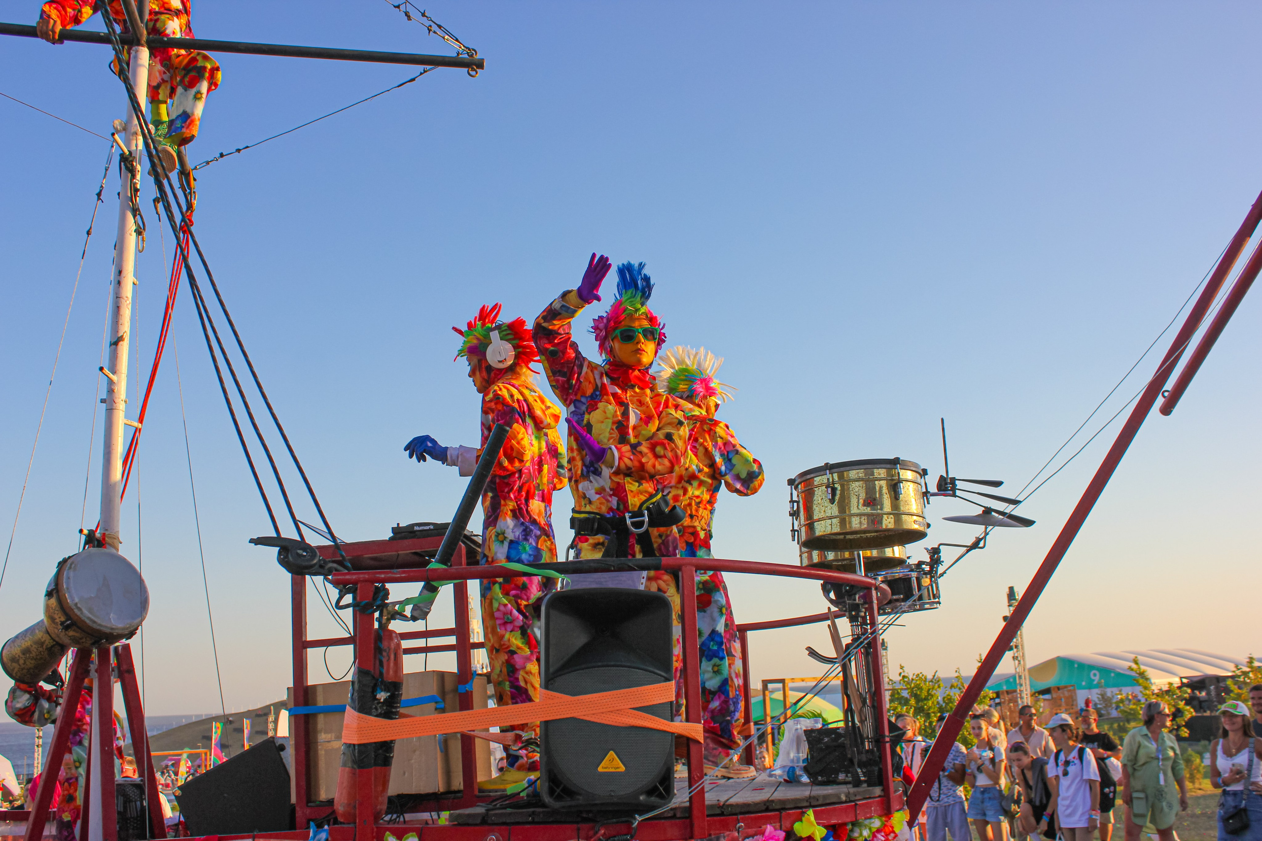 Макаркина студио Таврида Арт. Rystemys Picture