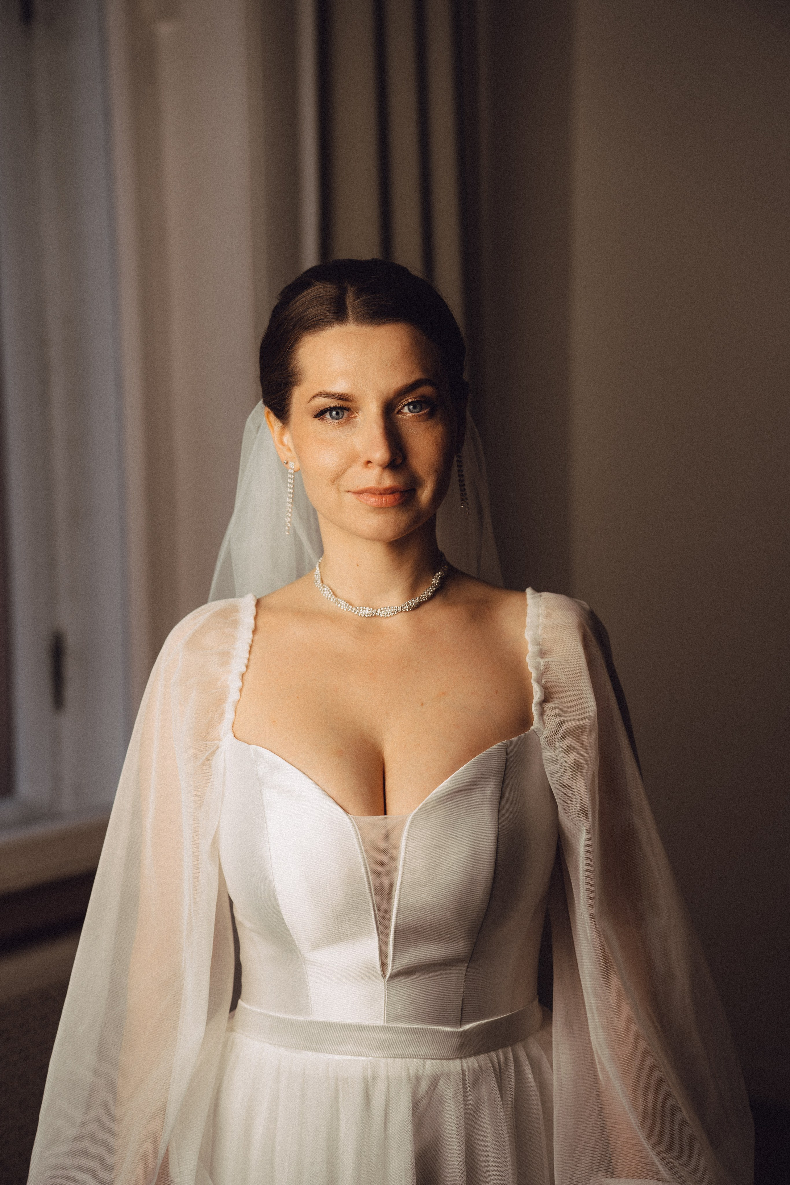 СВАДЕБНАЯ СЬЕМКА ВО ВТОРОМ ДВОРЦЕ (ДЕКАБРЬ) ТАКЖЕ СЬЕМКА В СТУДИИ НА ЧЕРНЫШЕВСКОЙ. Профессиональный фотограф, Санкт-Петербург — Виктория Богомолова