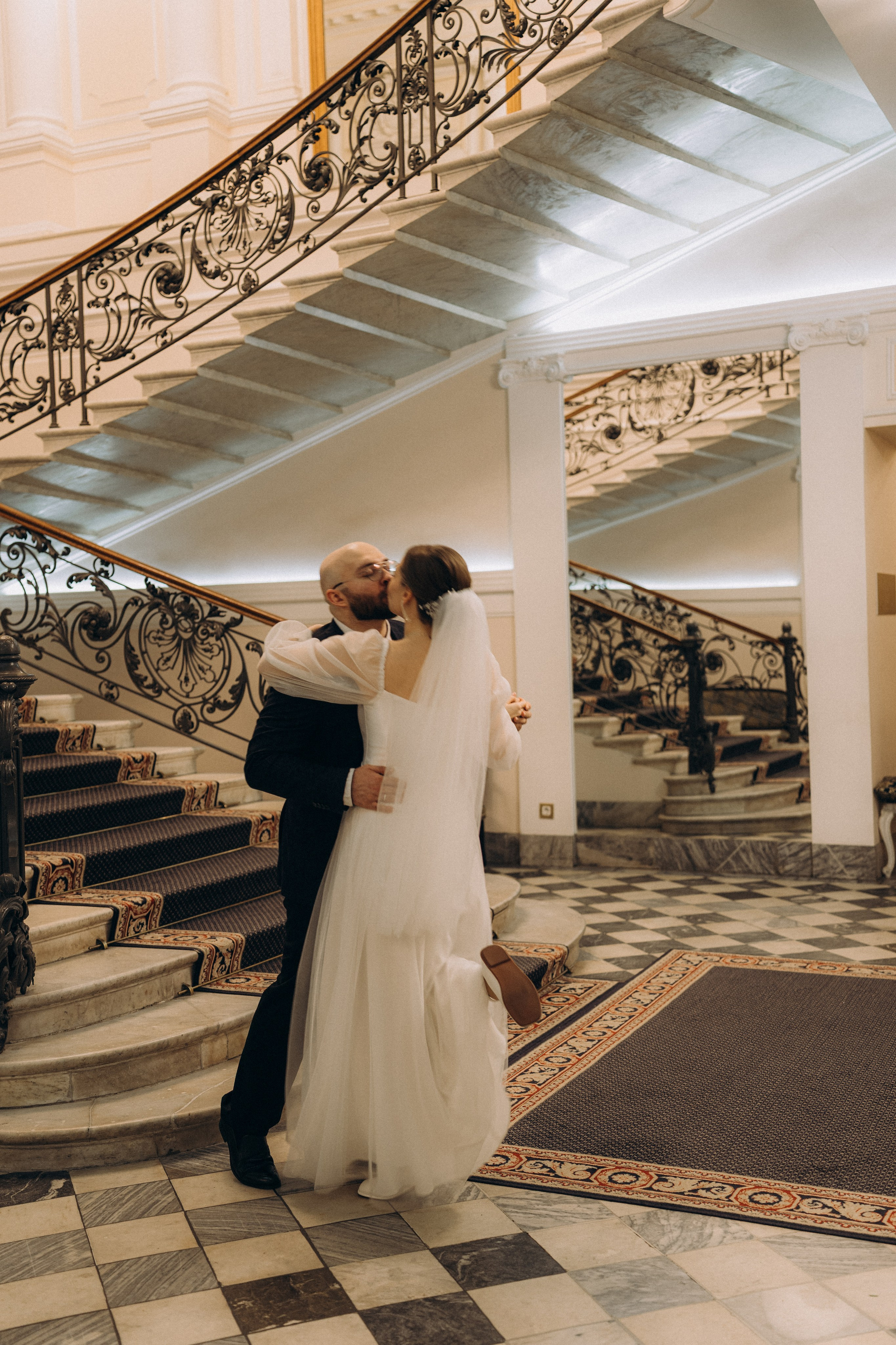 СВАДЕБНАЯ СЬЕМКА ВО ВТОРОМ ДВОРЦЕ (ДЕКАБРЬ) ТАКЖЕ СЬЕМКА В СТУДИИ НА ЧЕРНЫШЕВСКОЙ. Профессиональный фотограф, Санкт-Петербург — Виктория Богомолова