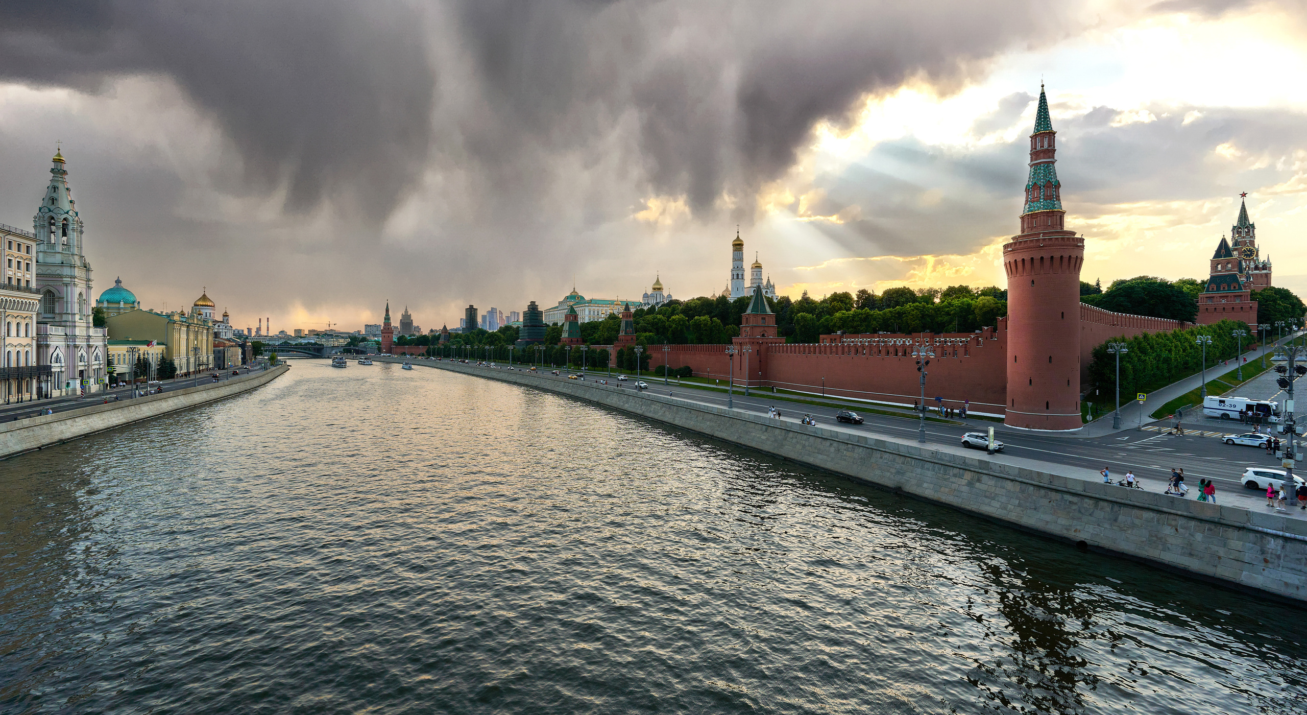 Школьные фотоальбомы в Москве и Московской области, Свадебное фото
