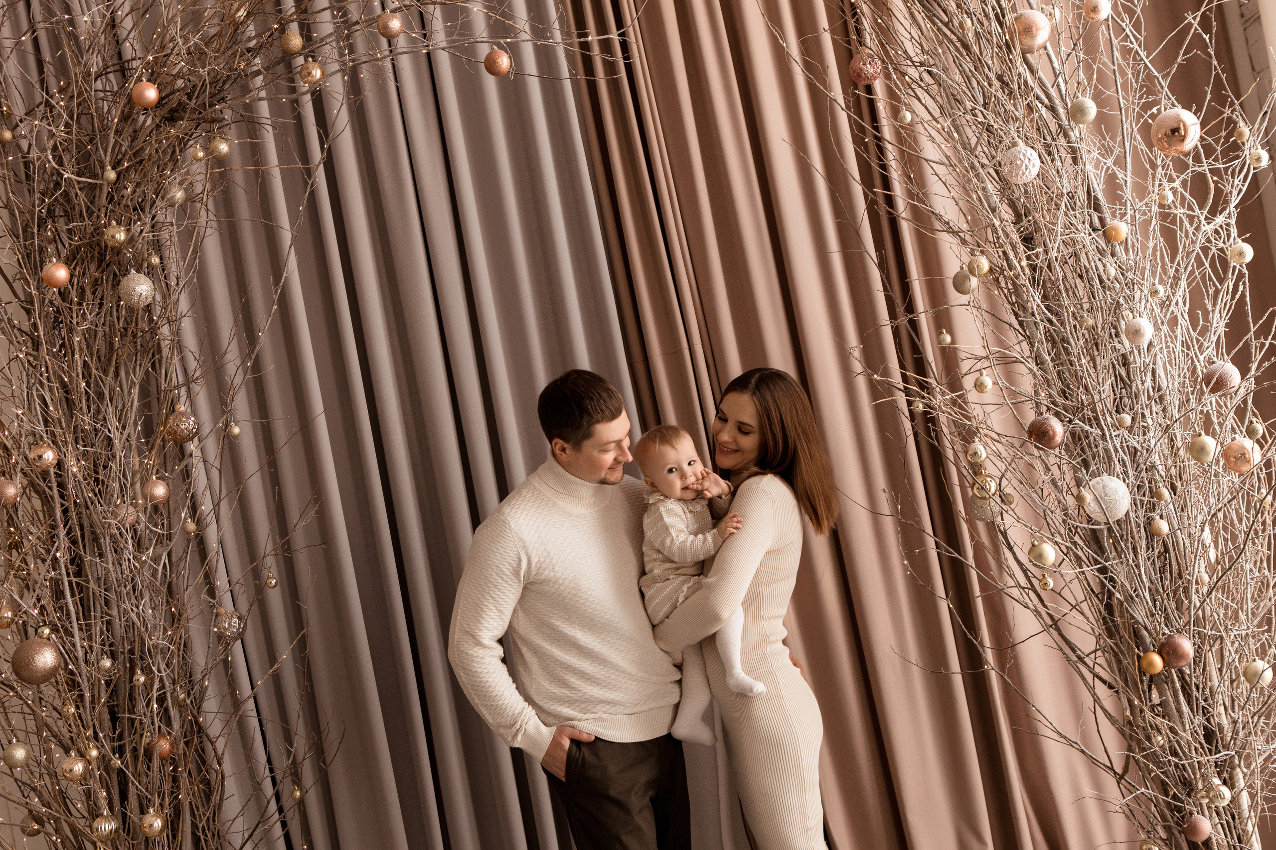 Лёша, Дана и Алиса, 1 годик. Свадебный фотограф в Воронеже Вероника Богай