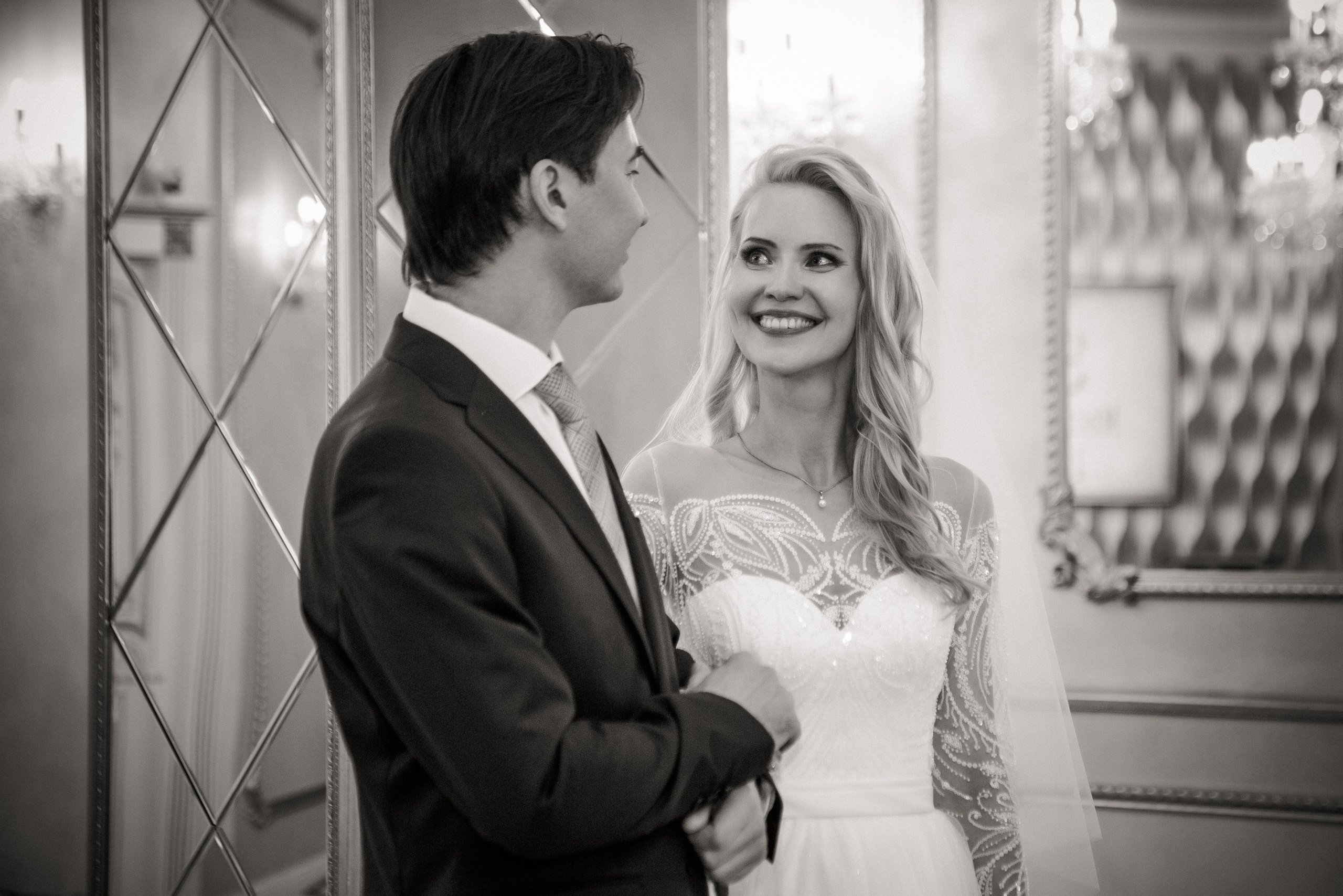 Свадебная фотосессия на ВДНХ. Свадебный и семейный фотограф в Москве и Подмосковье Лариса Козлова