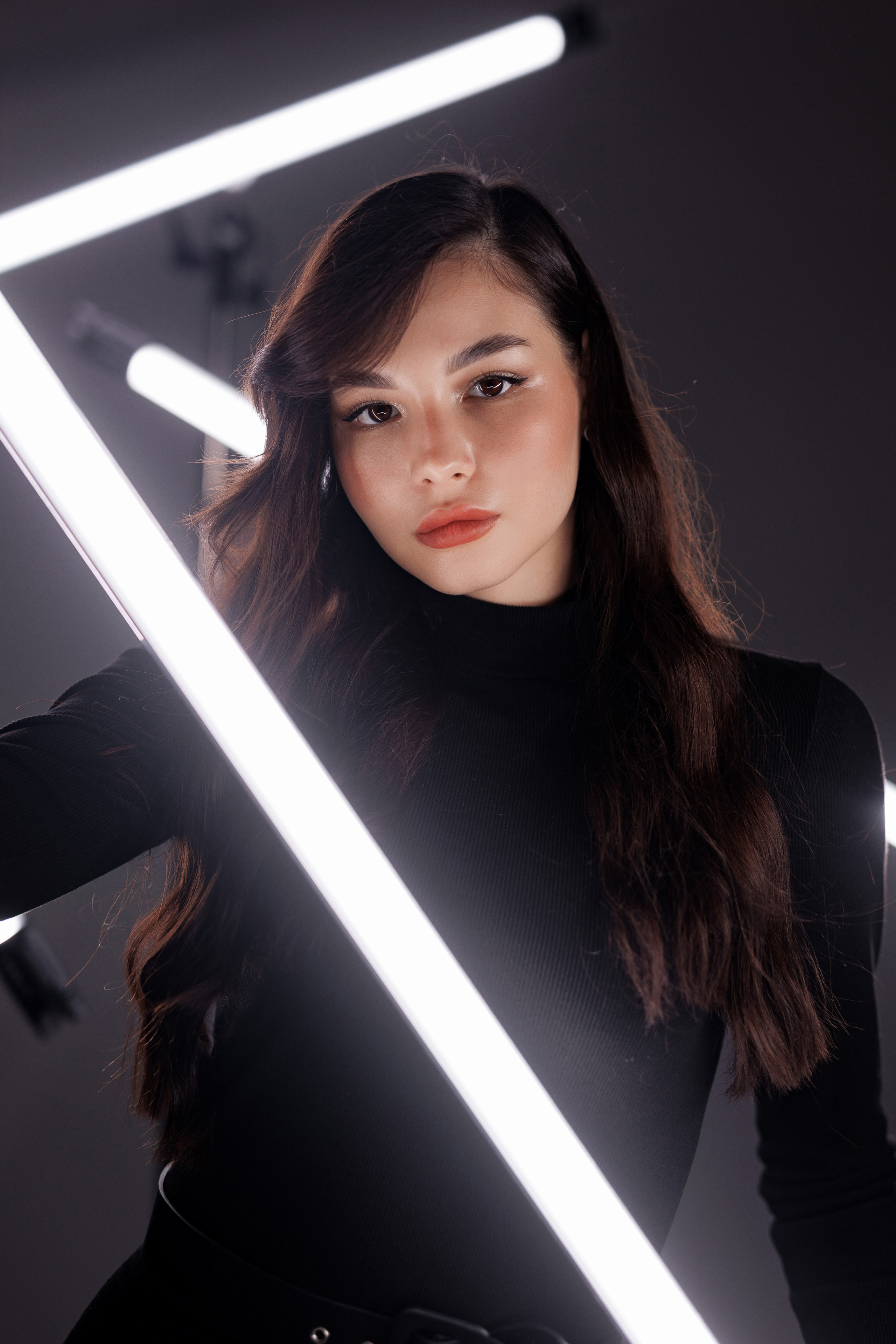 Неоновая съемка в студии Окла. Выпускные альбомы и фотокниги в Уфе и РБ