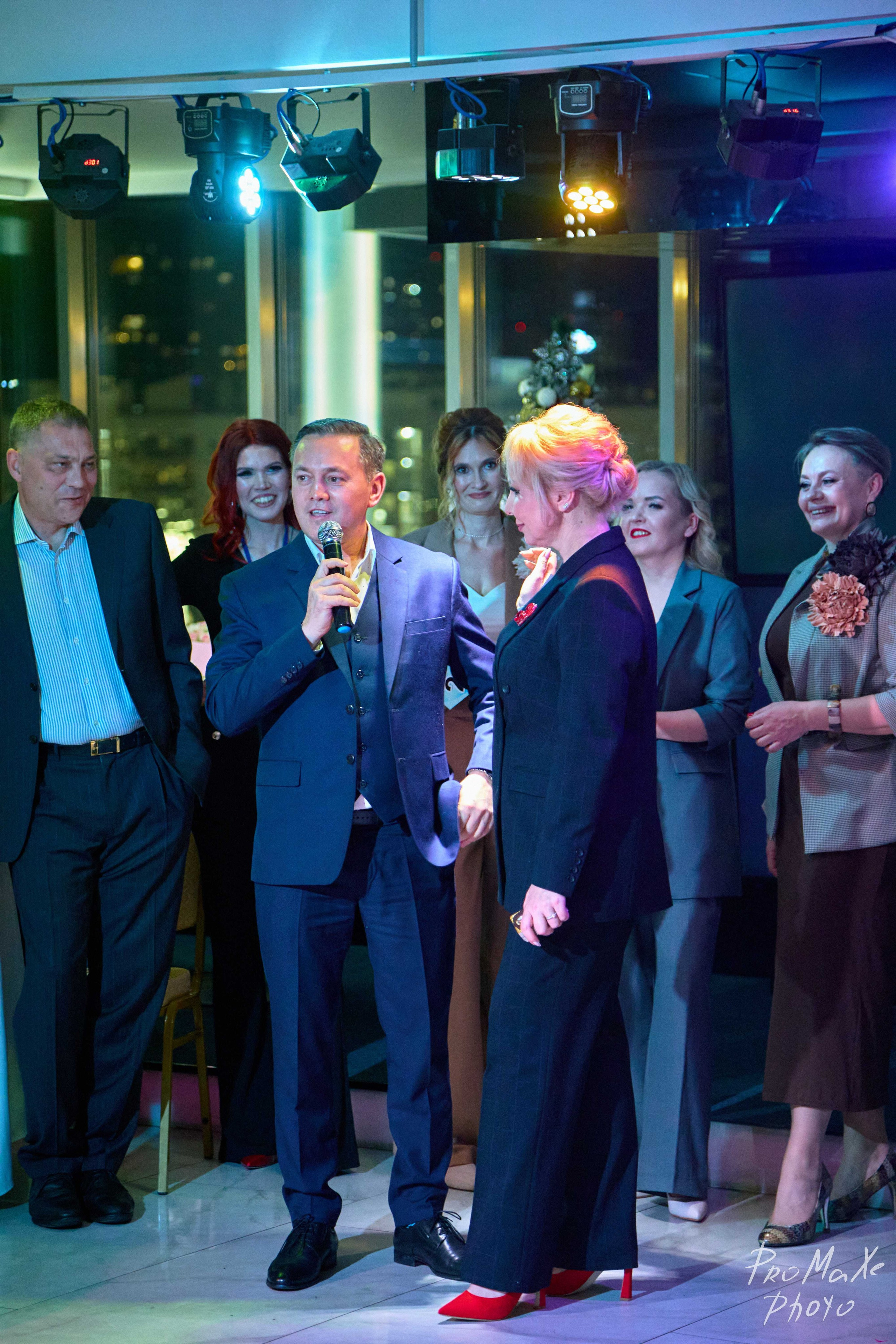 Зал КРАСА МАСС-МЕДИА ЧУВАШИИ. Владимир Суздалов (ProMaXe) — Портретный фотограф, тематические фотосессии в Чебоксарах