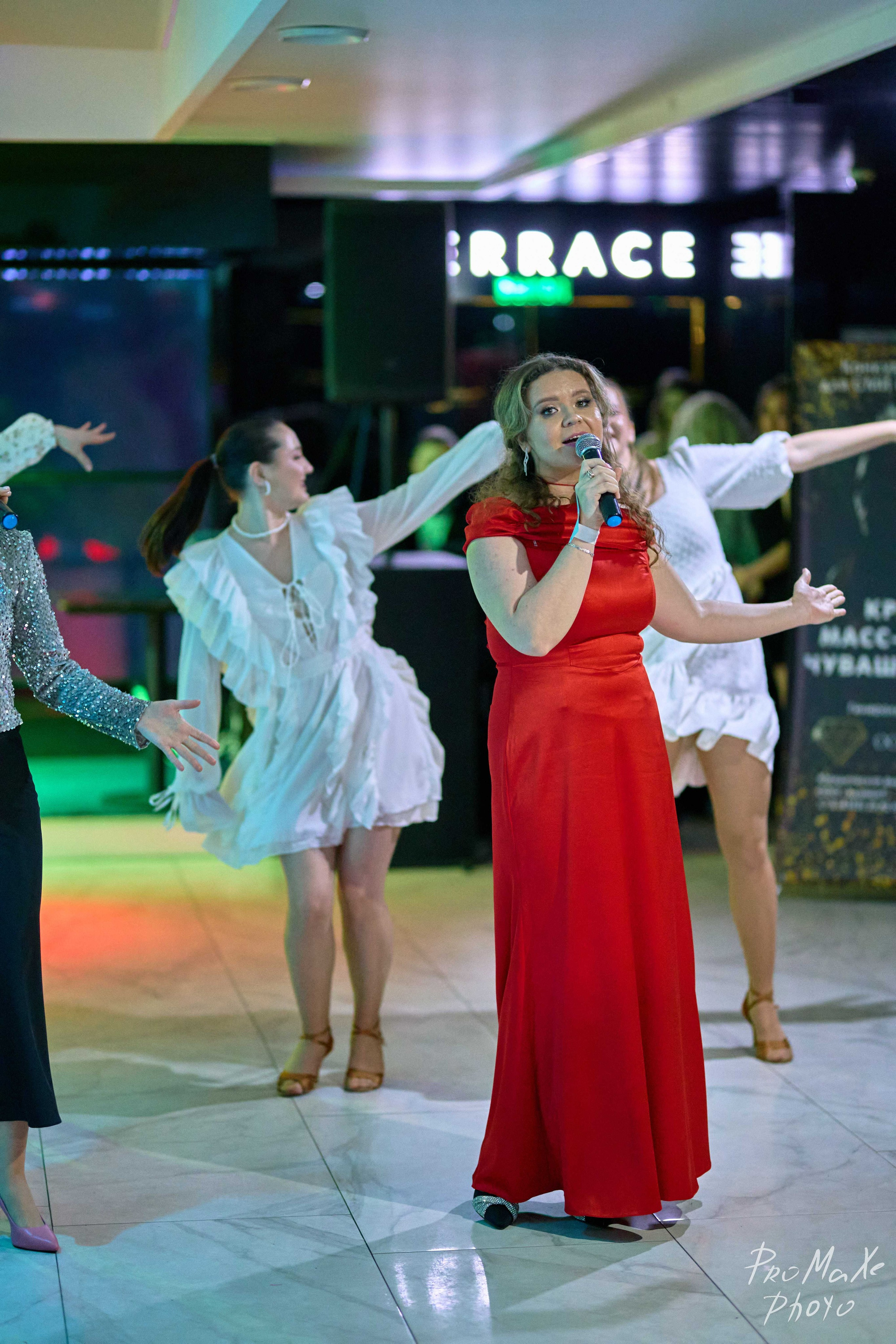 Зал КРАСА МАСС-МЕДИА ЧУВАШИИ. Владимир Суздалов (ProMaXe) — Портретный фотограф, тематические фотосессии в Чебоксарах